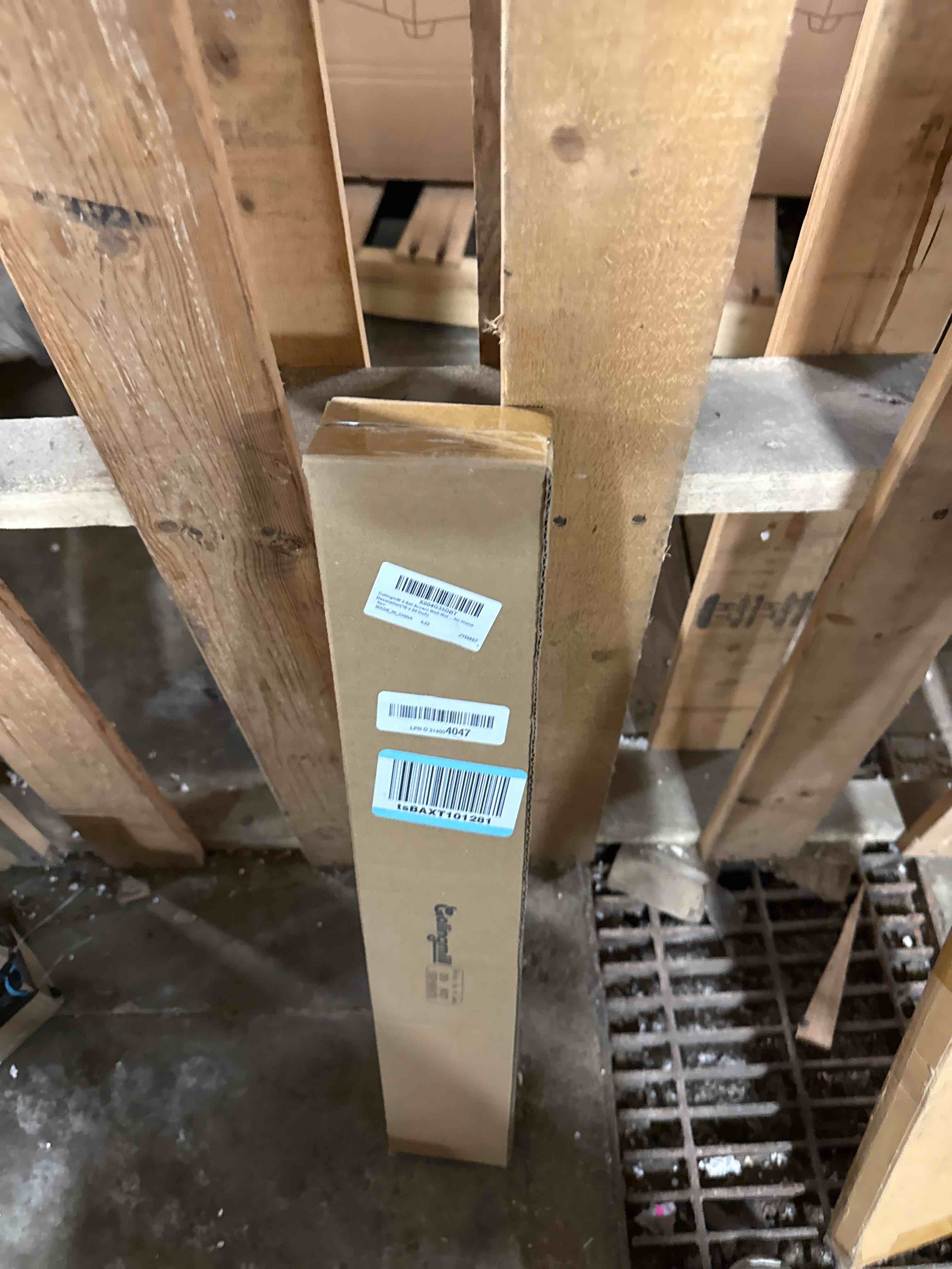 https://s3.amazonaws.com/lotting-images-prod/phillipi/BRN1947764_1752692242003.jpeg