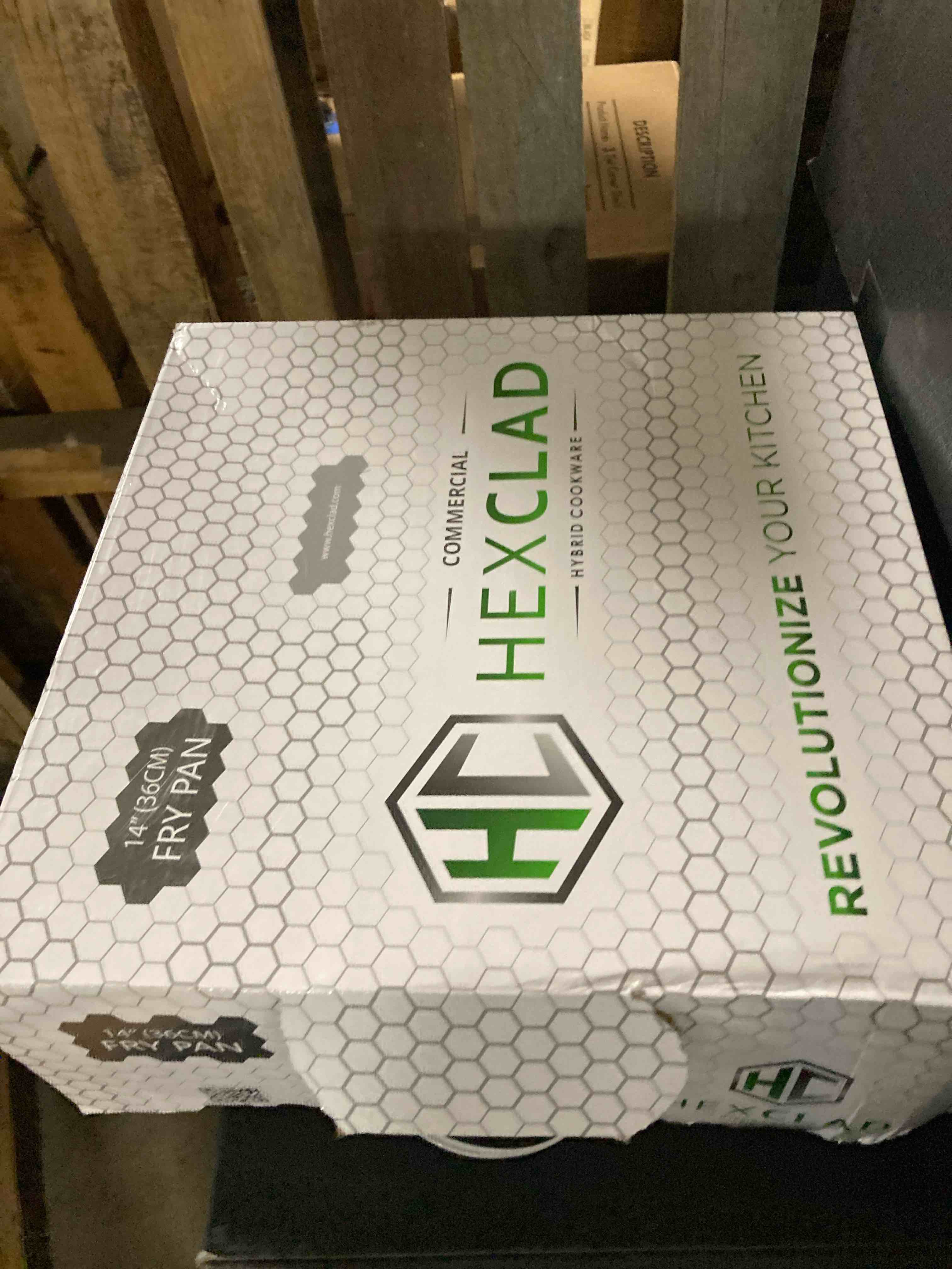 https://s3.amazonaws.com/lotting-images-prod/phillipi/BRN1947919_1760468610338.jpeg