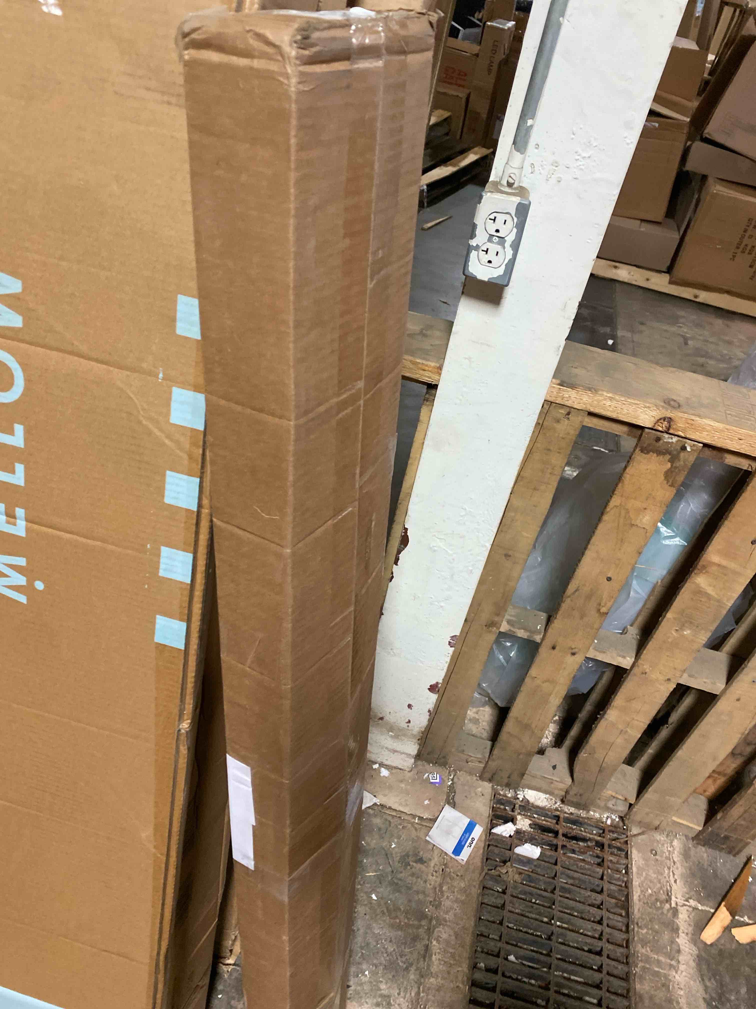 https://s3.amazonaws.com/lotting-images-prod/phillipi/BRN1948378_1744755112833.jpeg