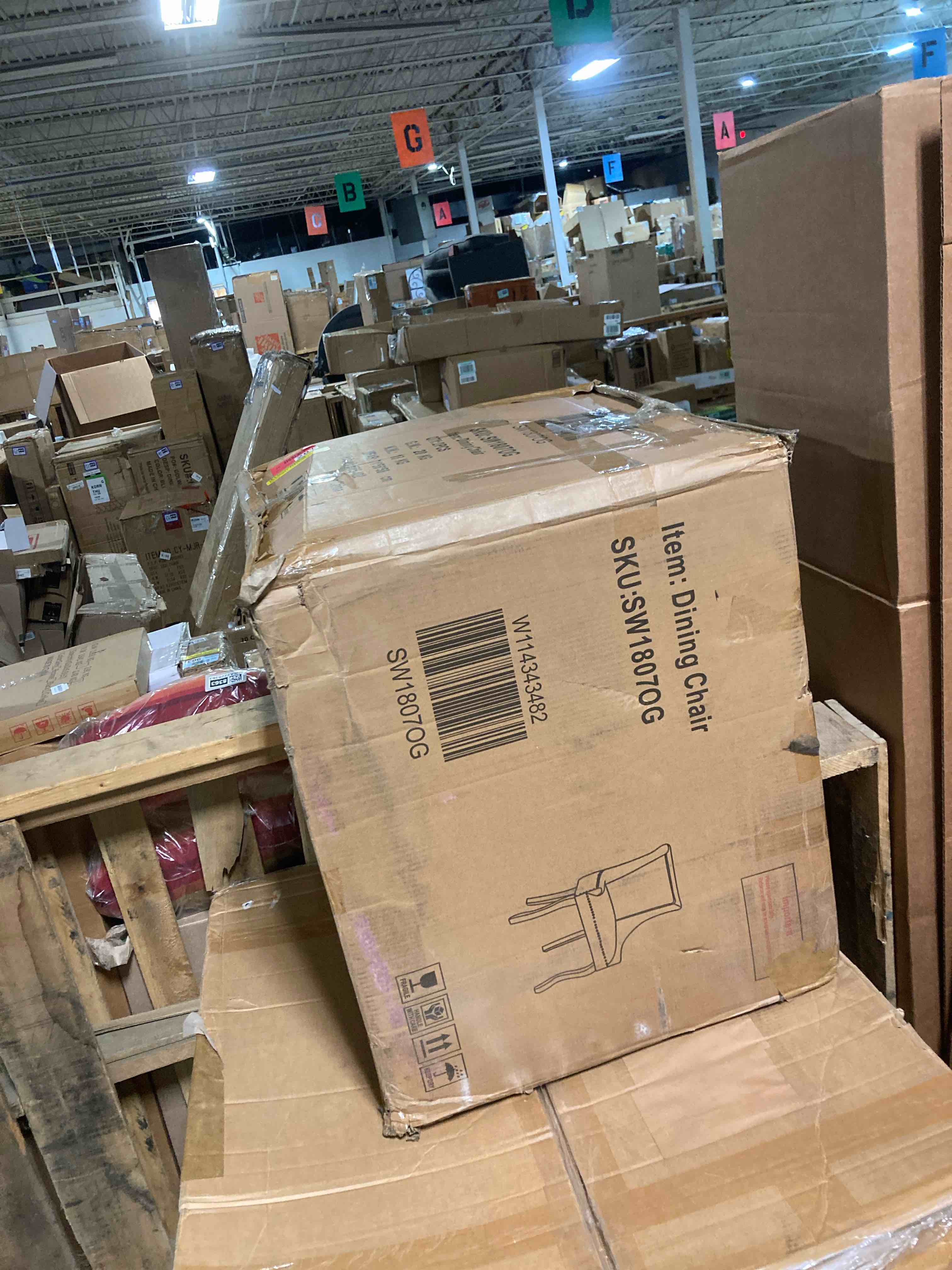 https://s3.amazonaws.com/lotting-images-prod/phillipi/BRN1949141_1745508355938.jpeg