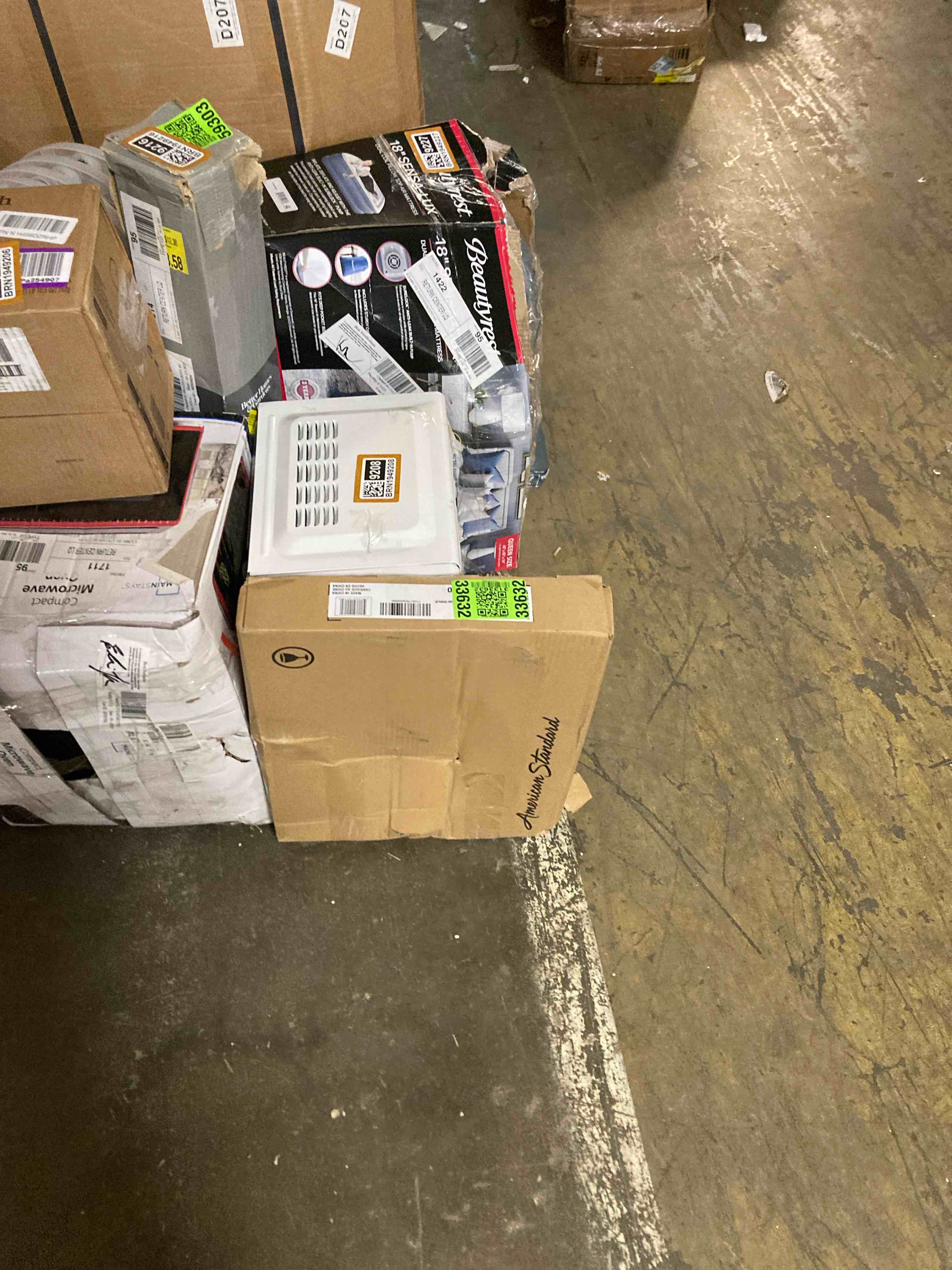 https://s3.amazonaws.com/lotting-images-prod/phillipi/BRN1949205_1745426594954.jpeg