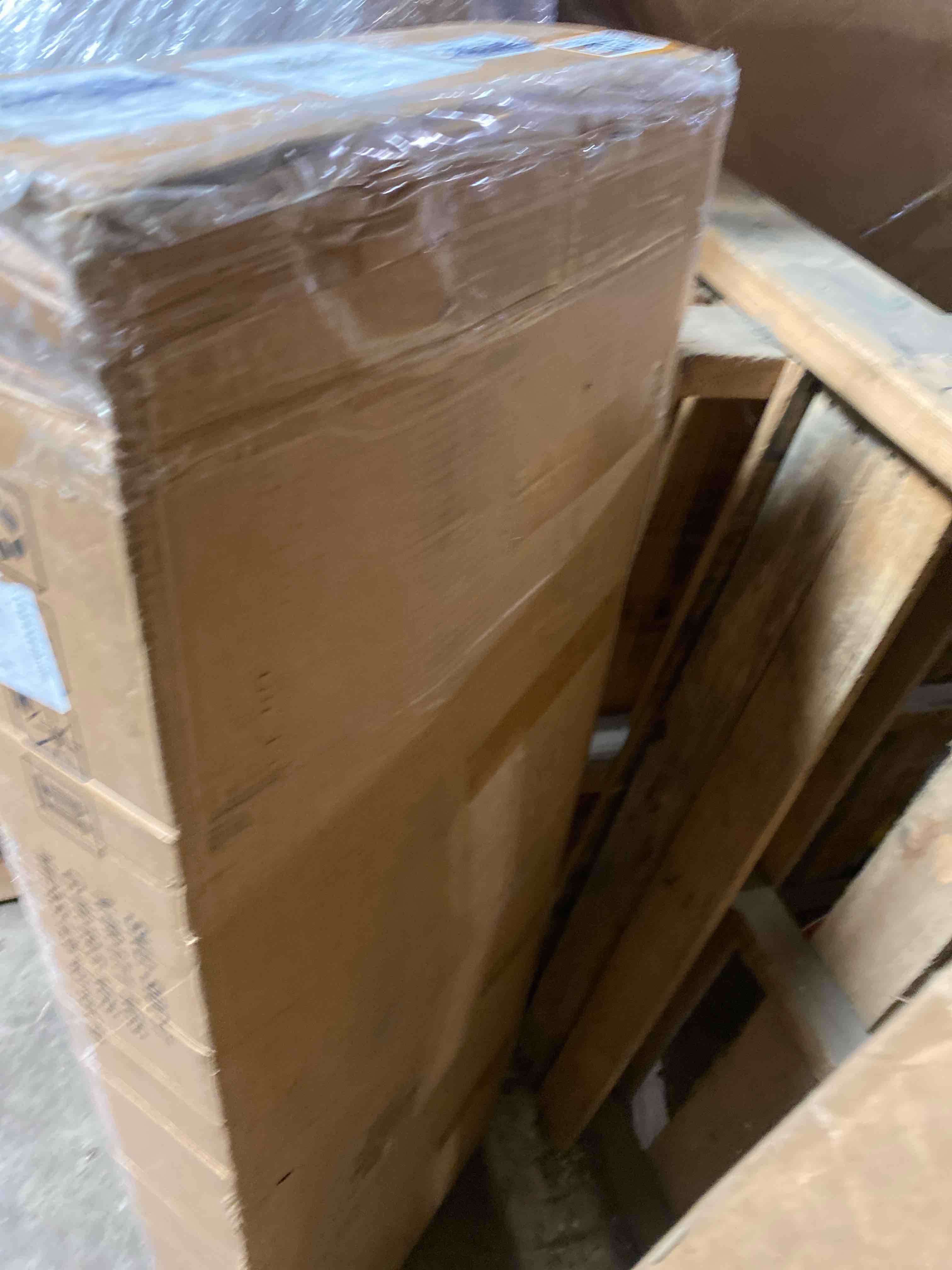 https://s3.amazonaws.com/lotting-images-prod/phillipi/BRN1949496_1745606814076.jpeg