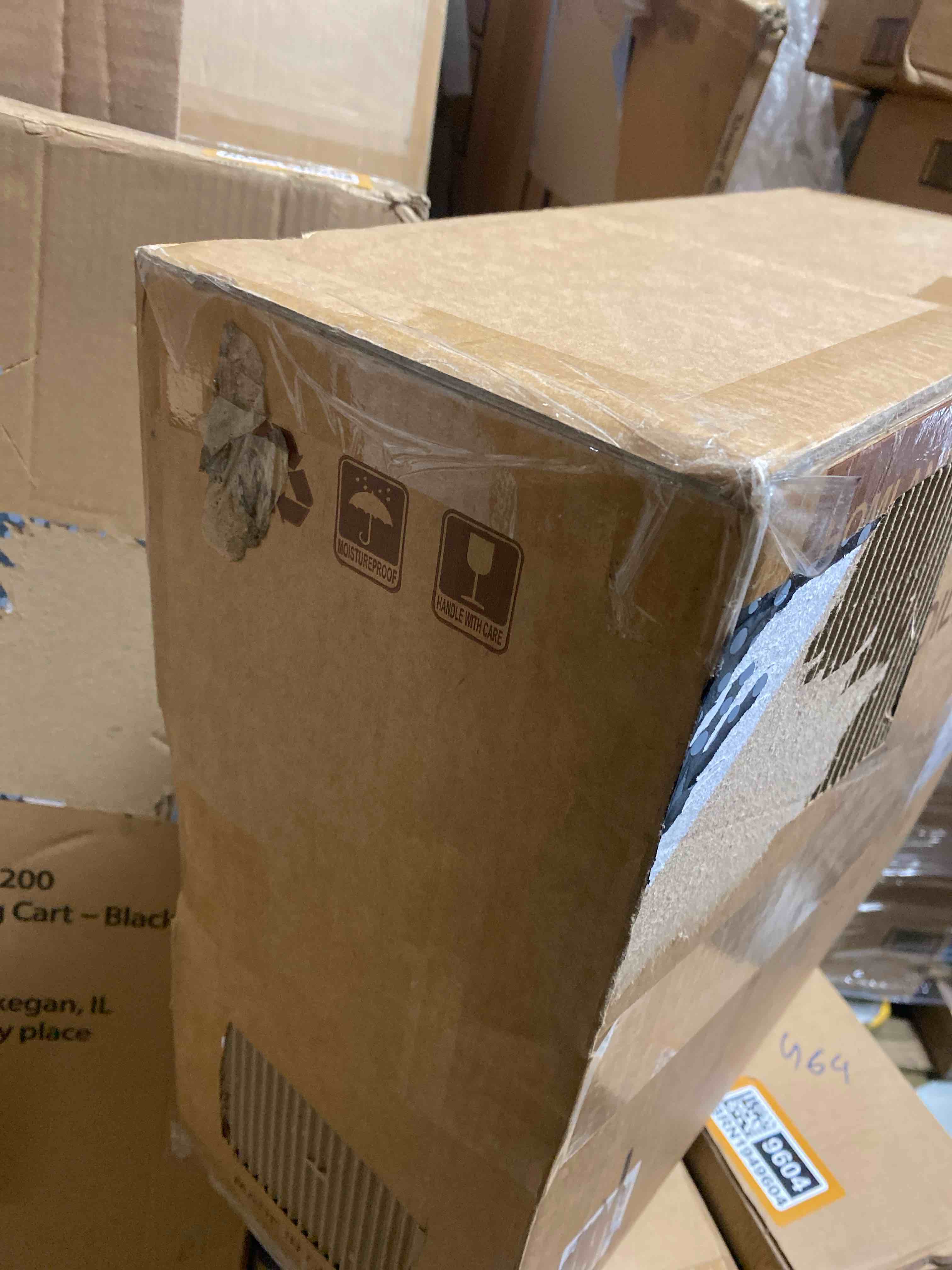 https://s3.amazonaws.com/lotting-images-prod/phillipi/BRN1949607_1745616383988.jpeg