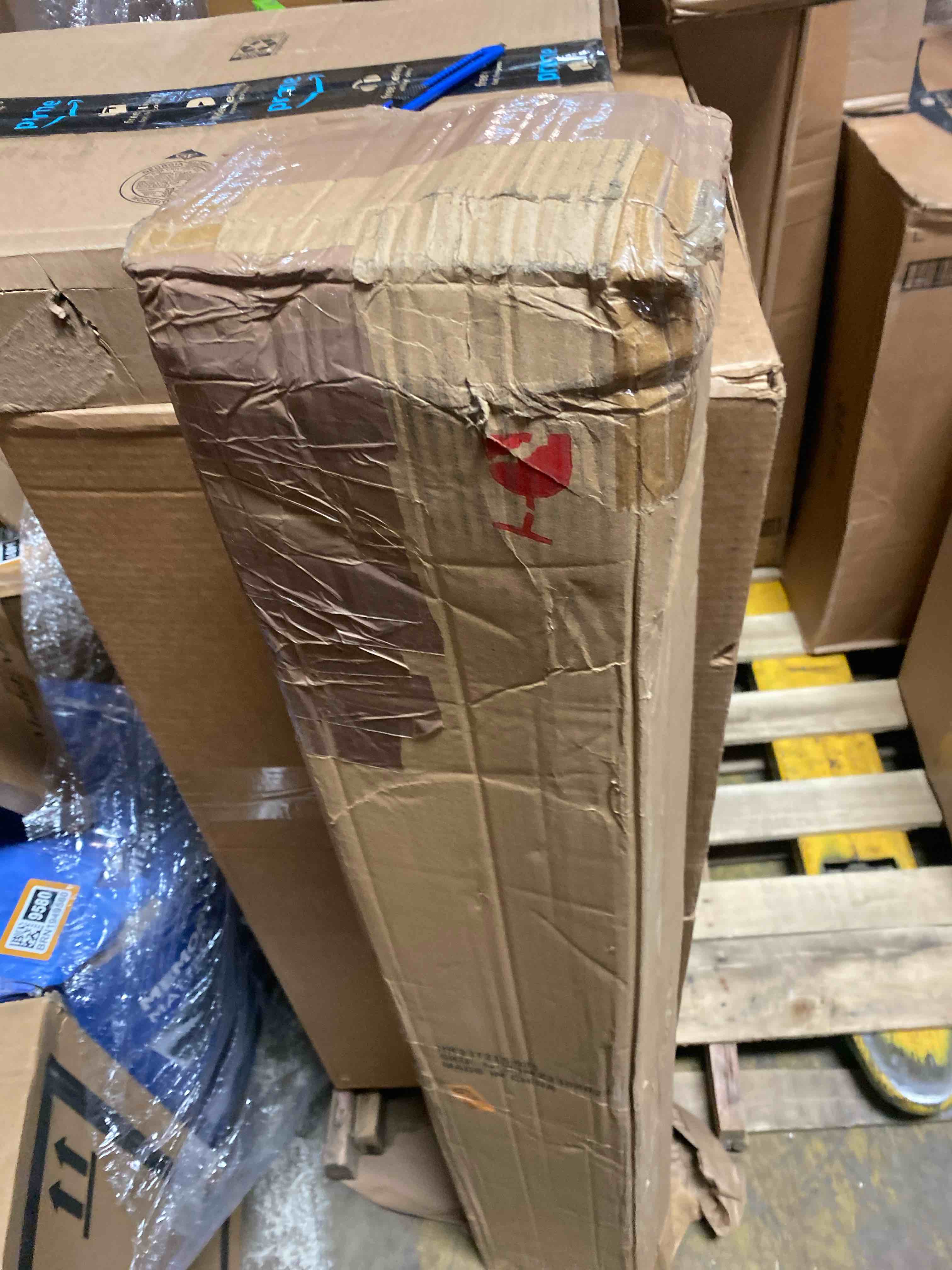 https://s3.amazonaws.com/lotting-images-prod/phillipi/BRN1949619_1745618085987.jpeg