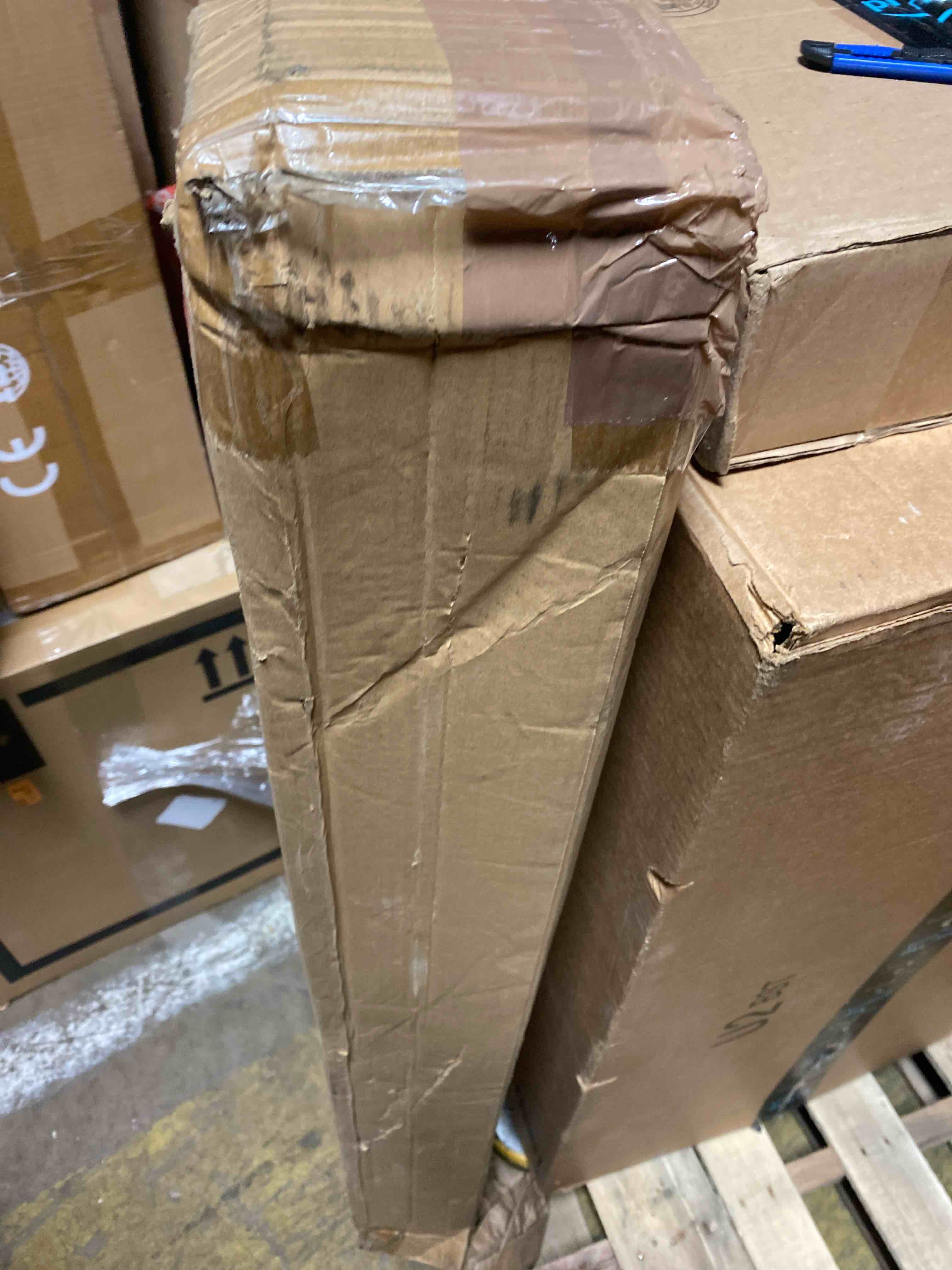 https://s3.amazonaws.com/lotting-images-prod/phillipi/BRN1949619_1745618088625.jpeg