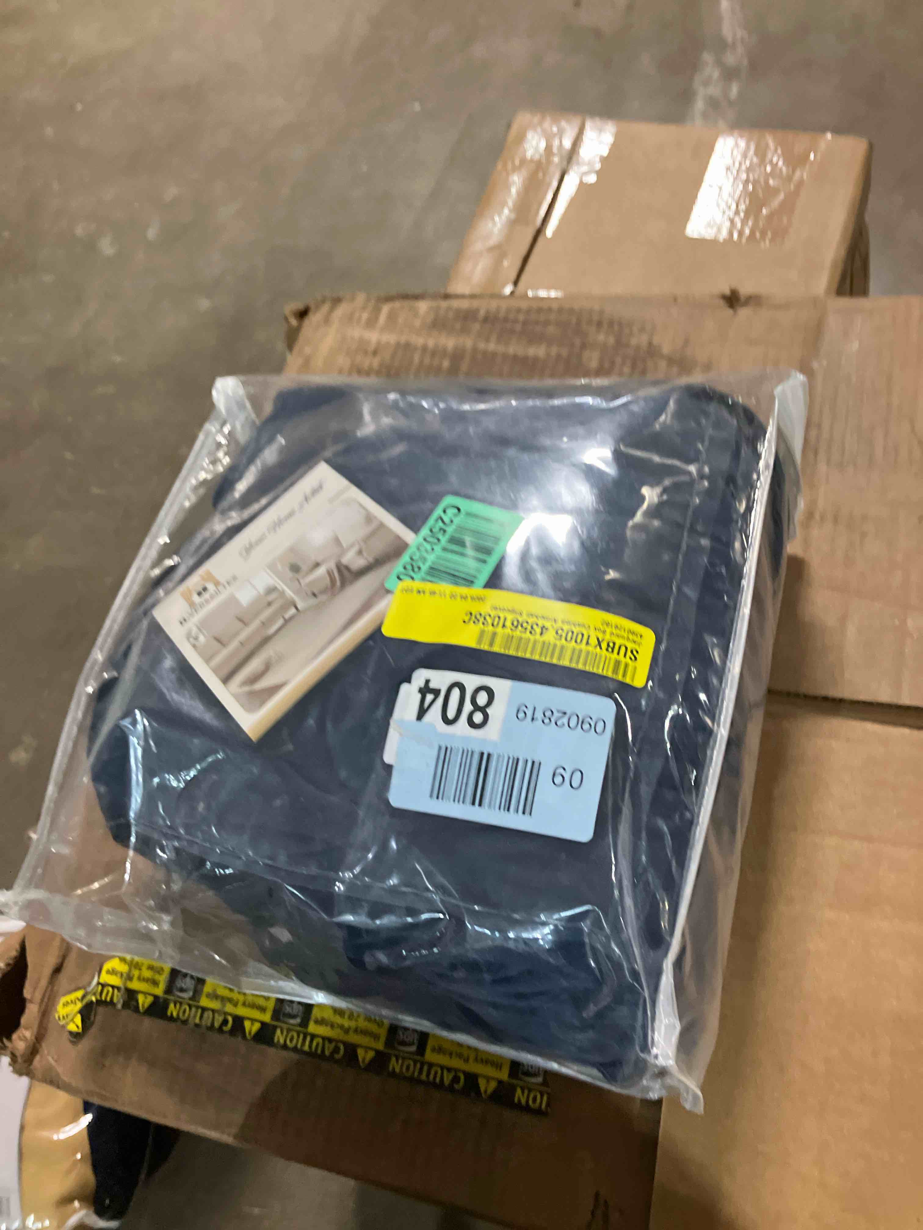 https://s3.amazonaws.com/lotting-images-prod/phillipi/BRN1949727_1745868681556.jpeg