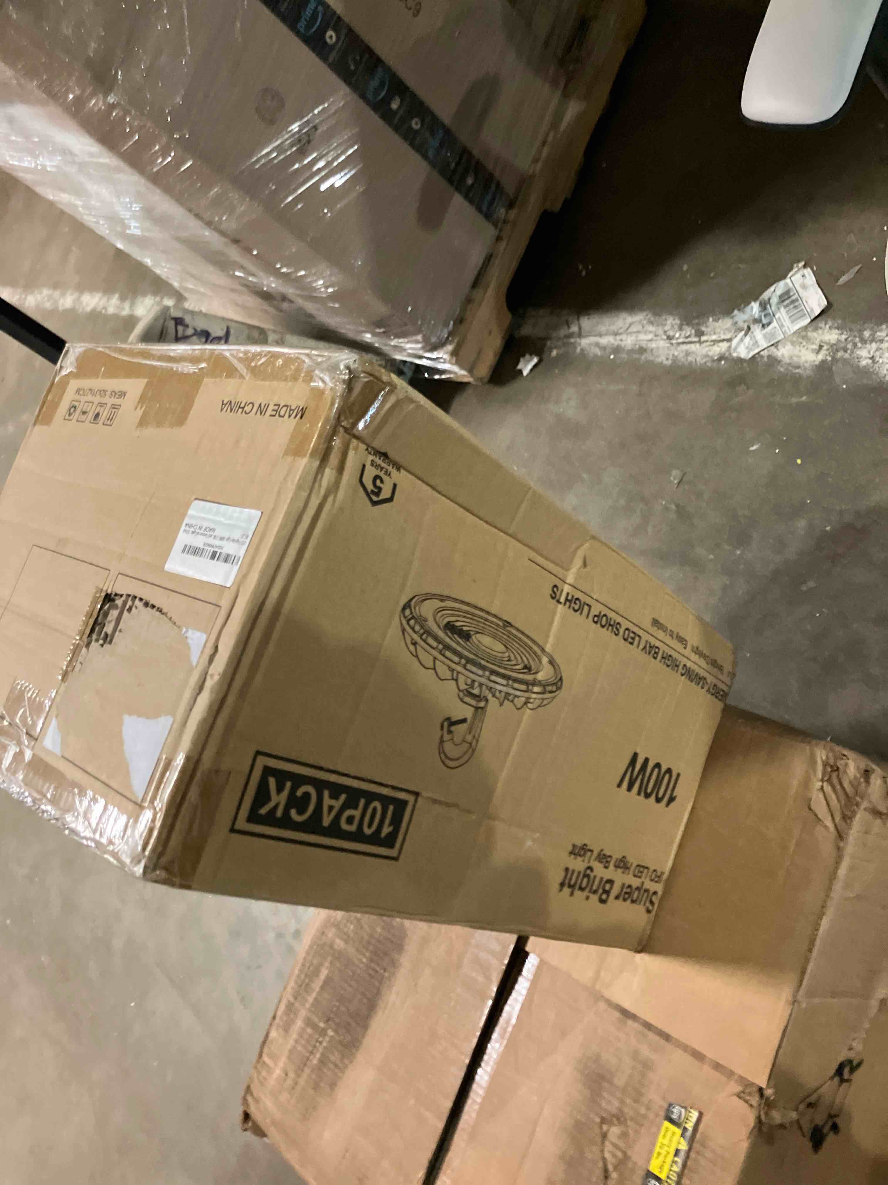 https://s3.amazonaws.com/lotting-images-prod/phillipi/BRN1949739_1745870338842.jpeg