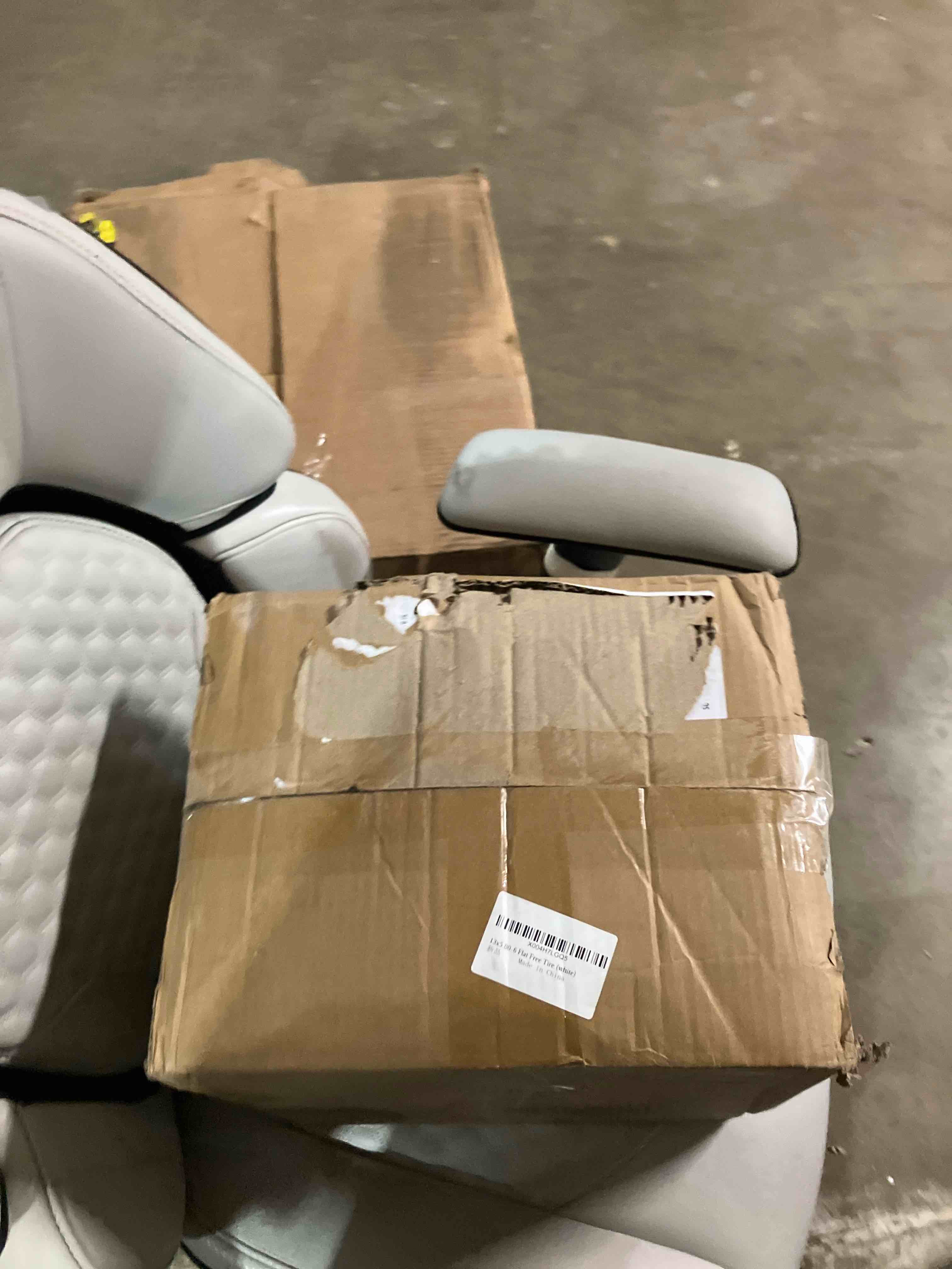 https://s3.amazonaws.com/lotting-images-prod/phillipi/BRN1949743_1745870833214.jpeg