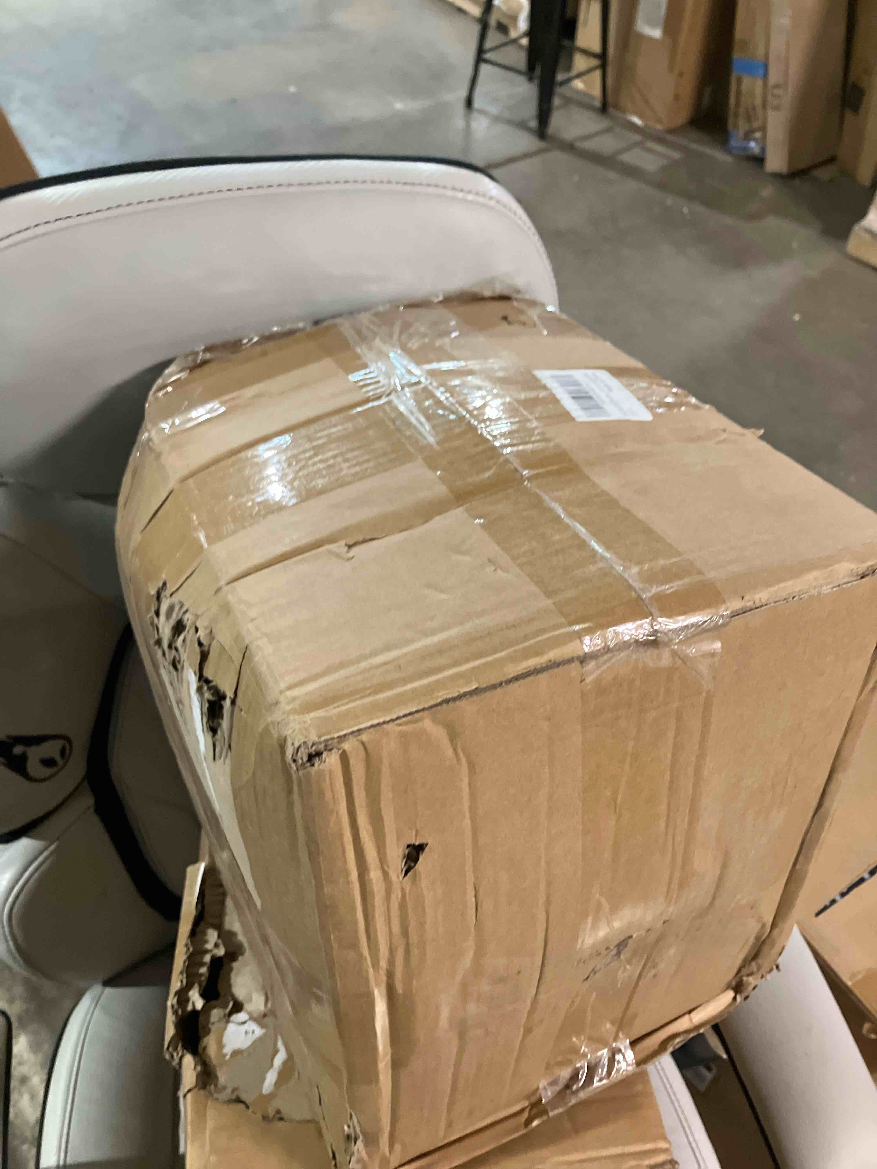 https://s3.amazonaws.com/lotting-images-prod/phillipi/BRN1949745_1745871061360.jpeg