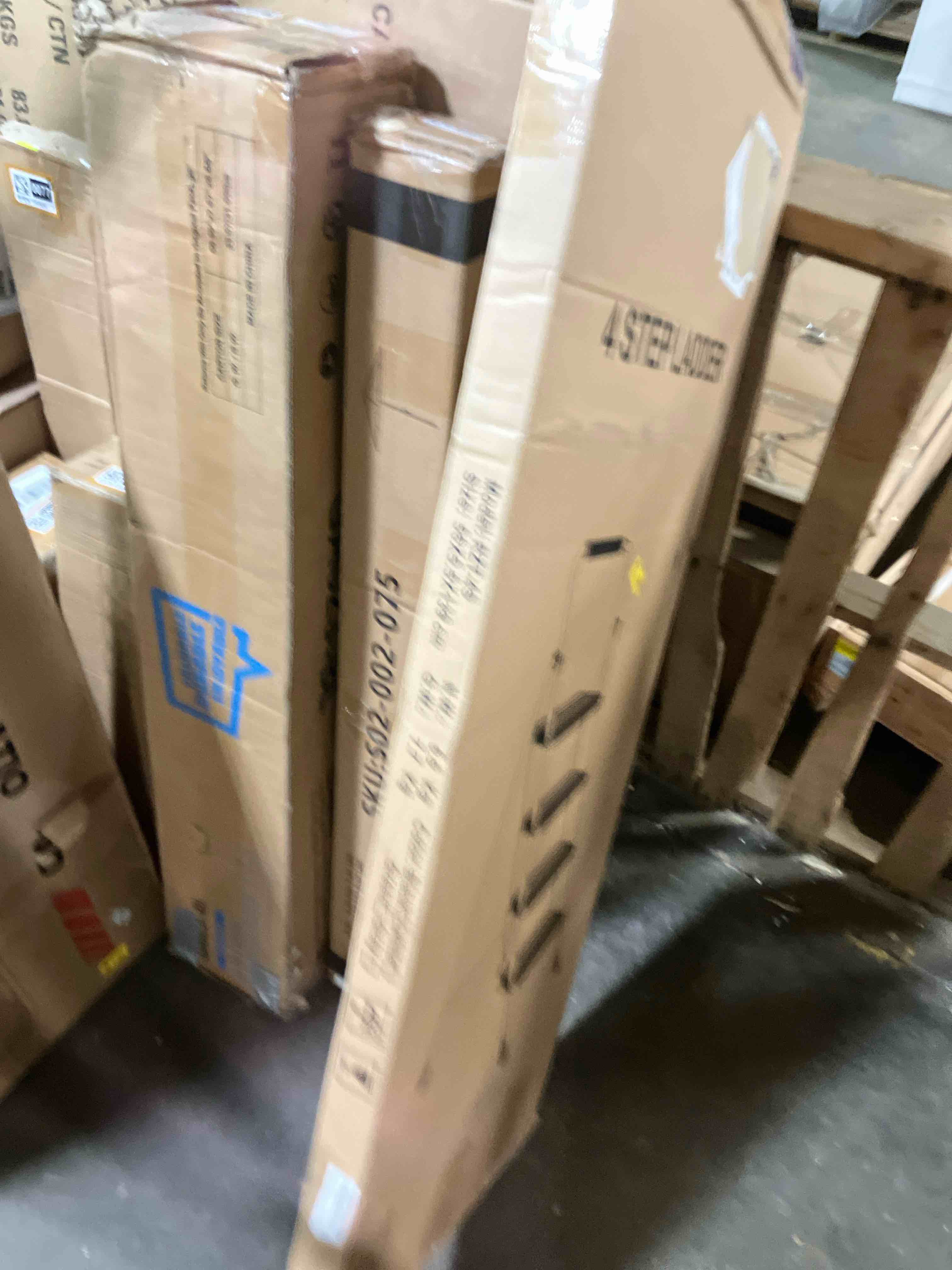 https://s3.amazonaws.com/lotting-images-prod/phillipi/BRN1950064_1746042577626.jpeg