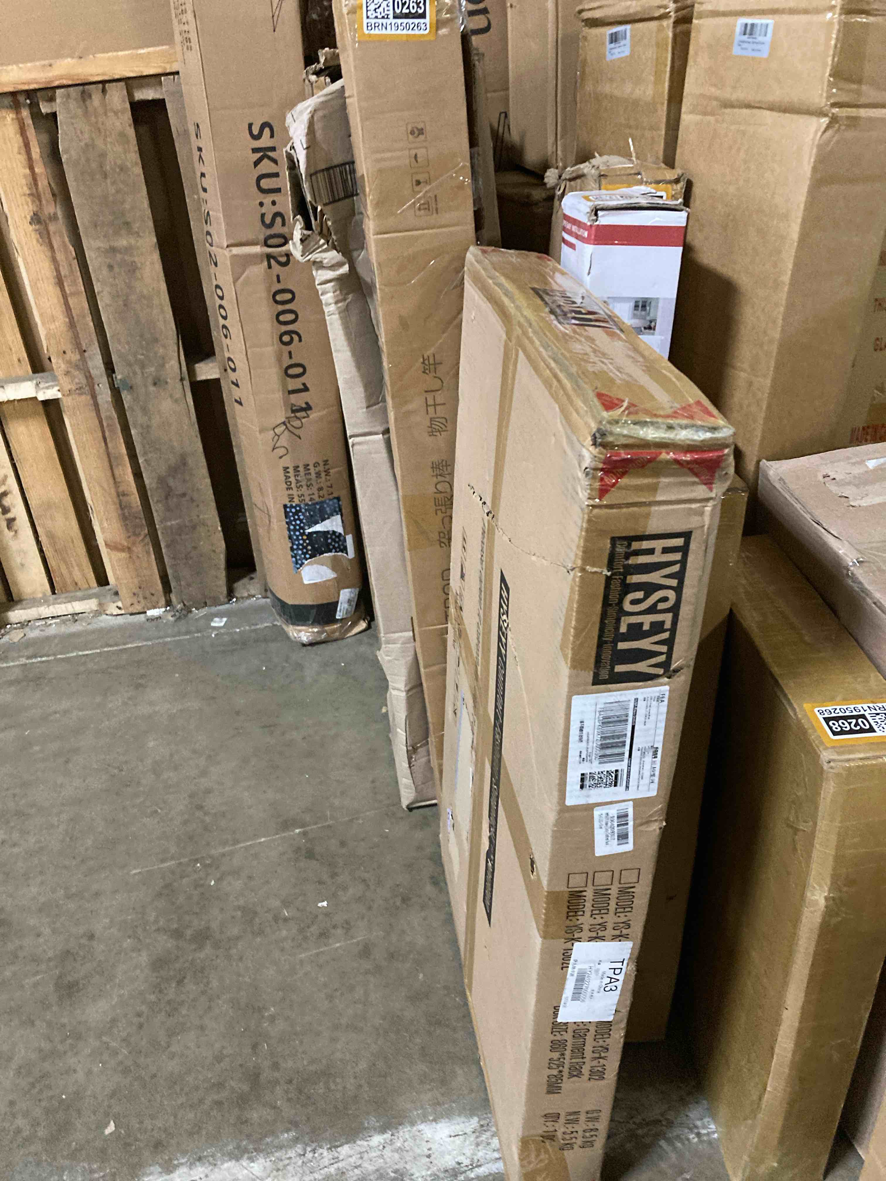 https://s3.amazonaws.com/lotting-images-prod/phillipi/BRN1950261_1746215418998.jpeg