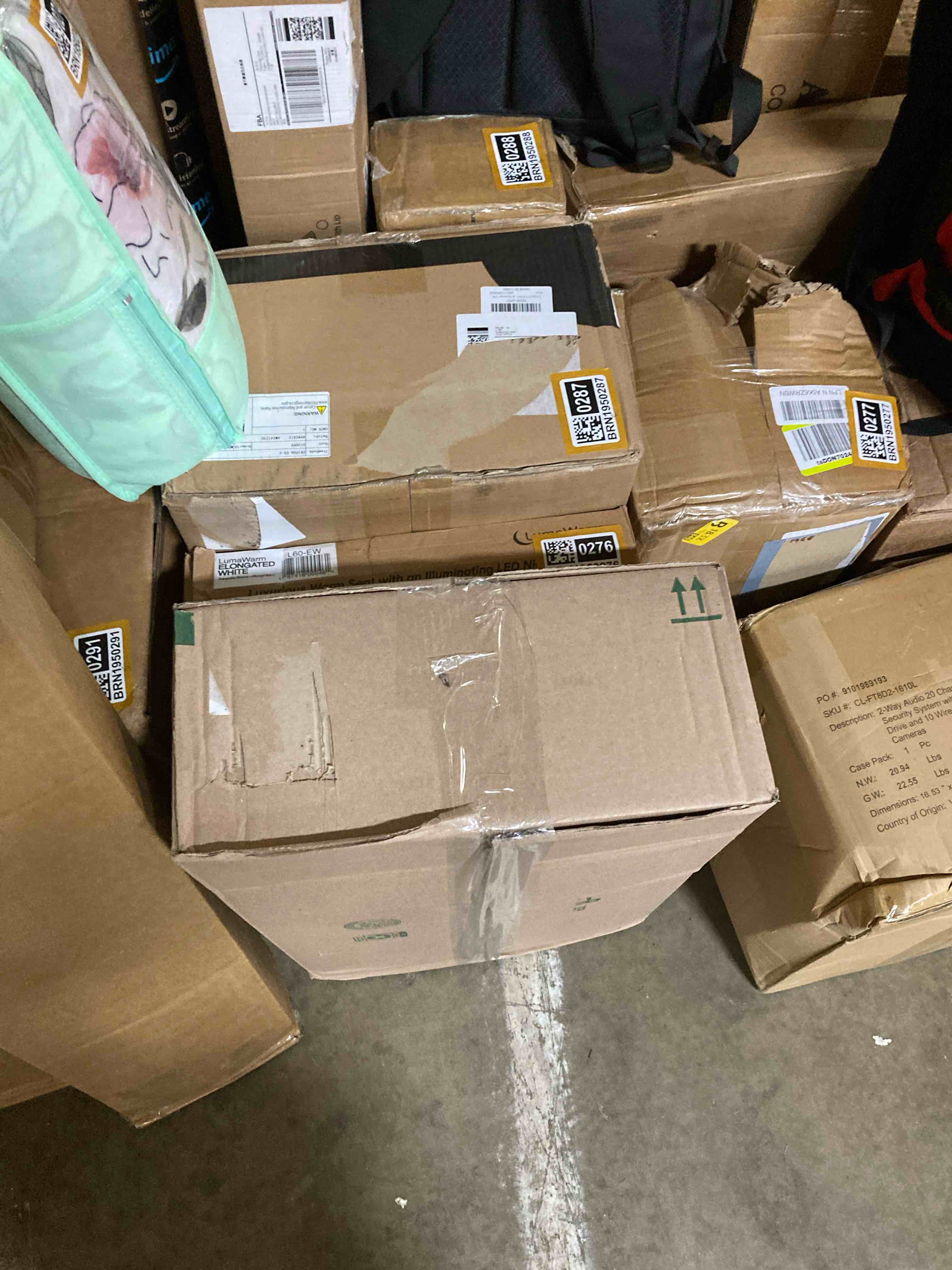https://s3.amazonaws.com/lotting-images-prod/phillipi/BRN1950270_1746204326745.jpeg