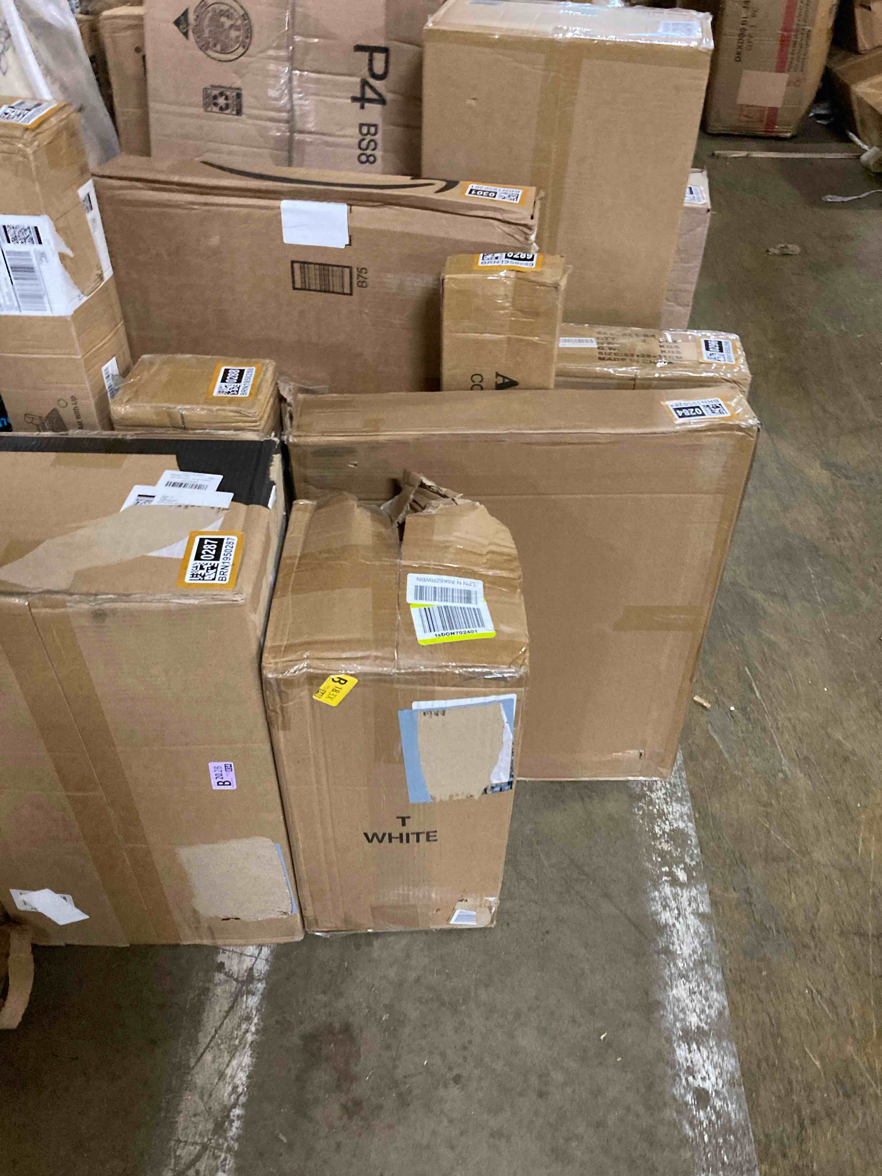 https://s3.amazonaws.com/lotting-images-prod/phillipi/BRN1950277_1746134497437.jpeg