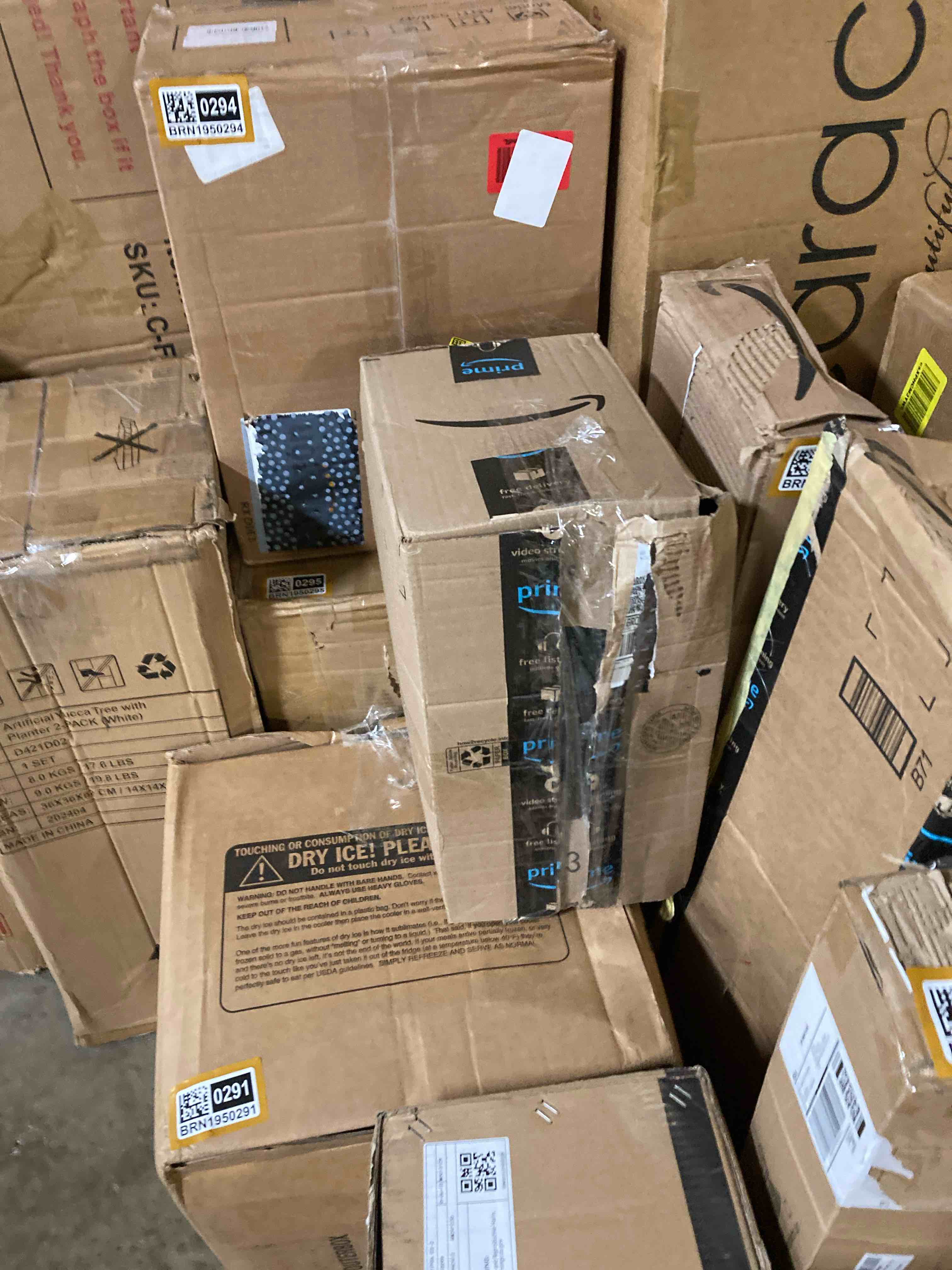 https://s3.amazonaws.com/lotting-images-prod/phillipi/BRN1950285_1746133909520.jpeg