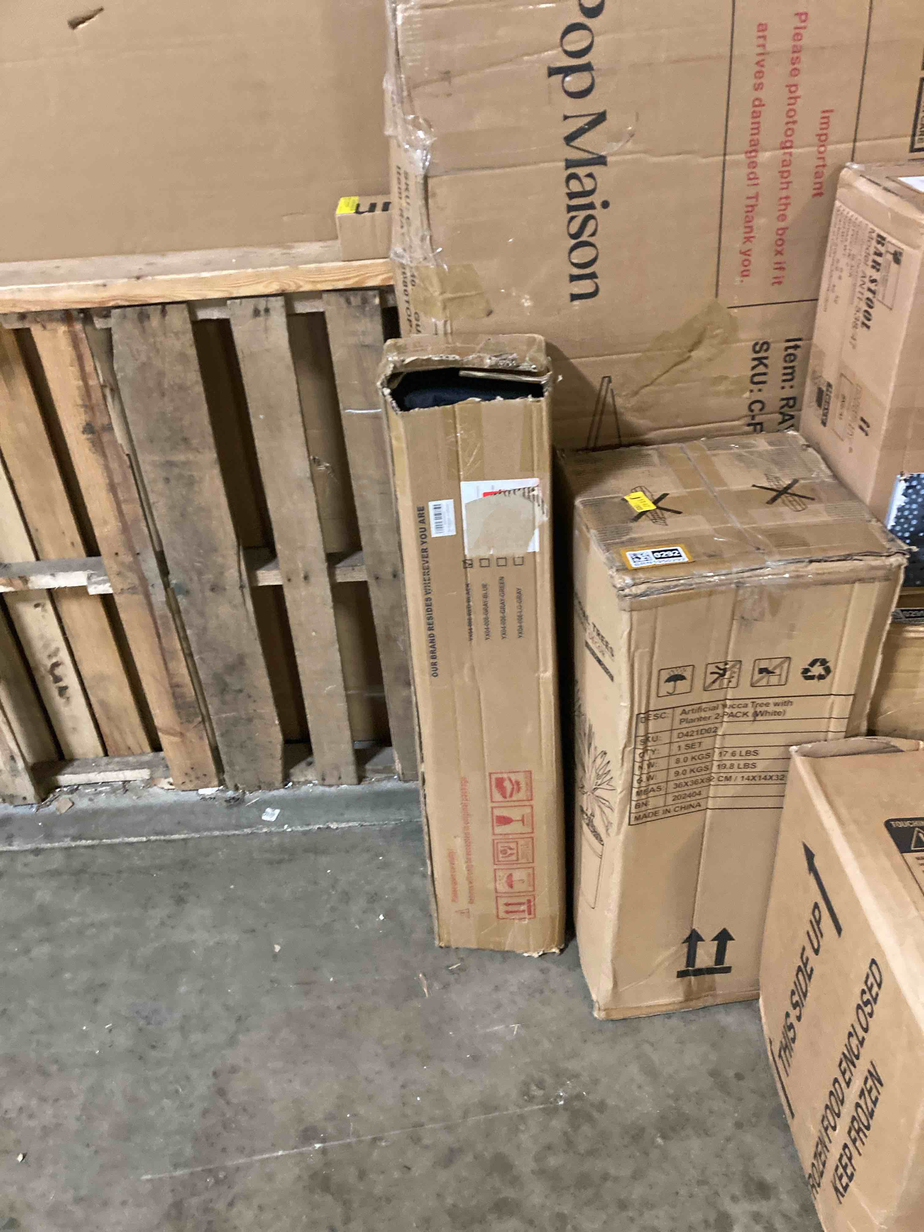 https://s3.amazonaws.com/lotting-images-prod/phillipi/BRN1950286_1746133702725.jpeg