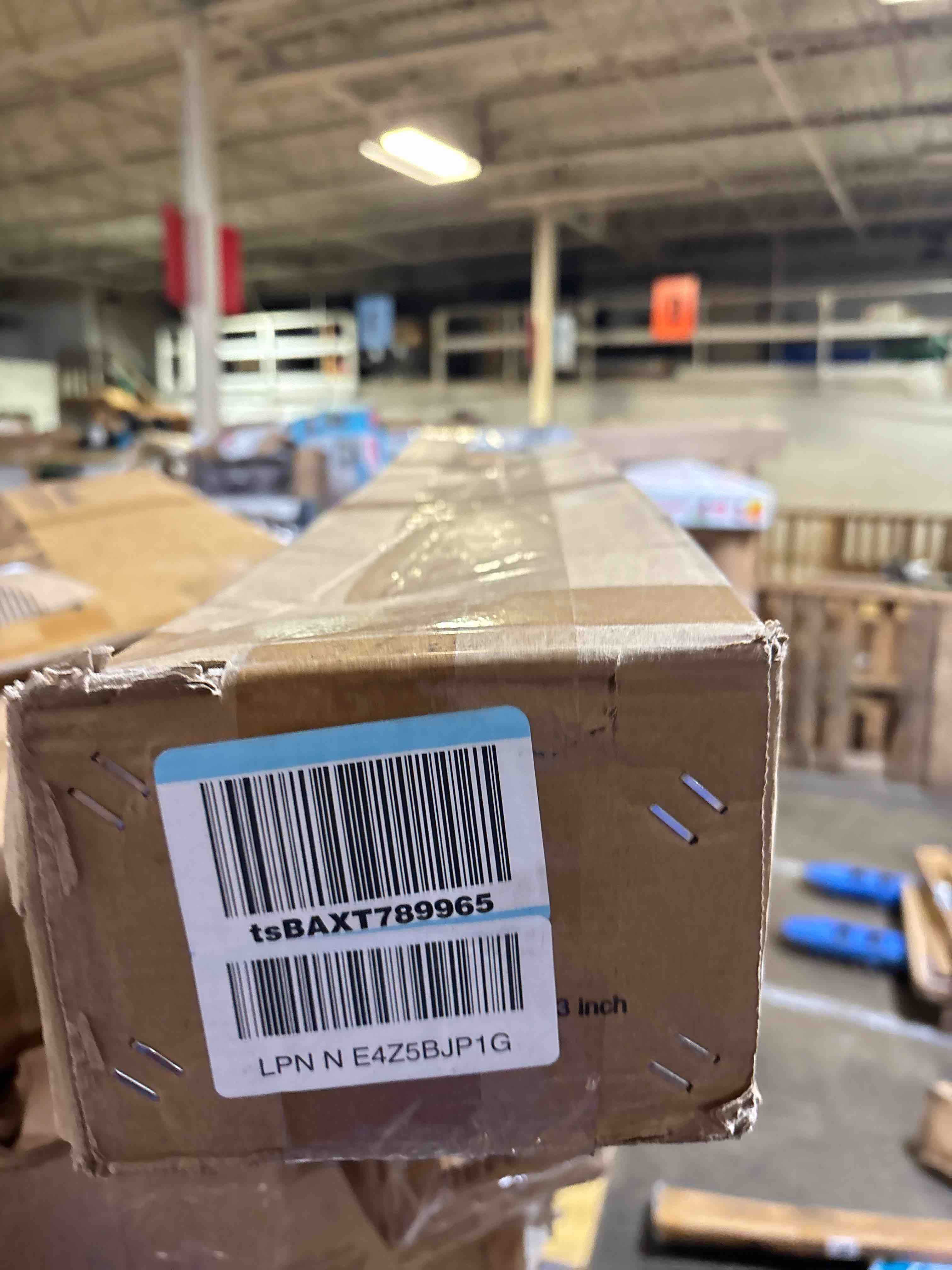 https://s3.amazonaws.com/lotting-images-prod/phillipi/BRN1950573_1747423363851.jpeg
