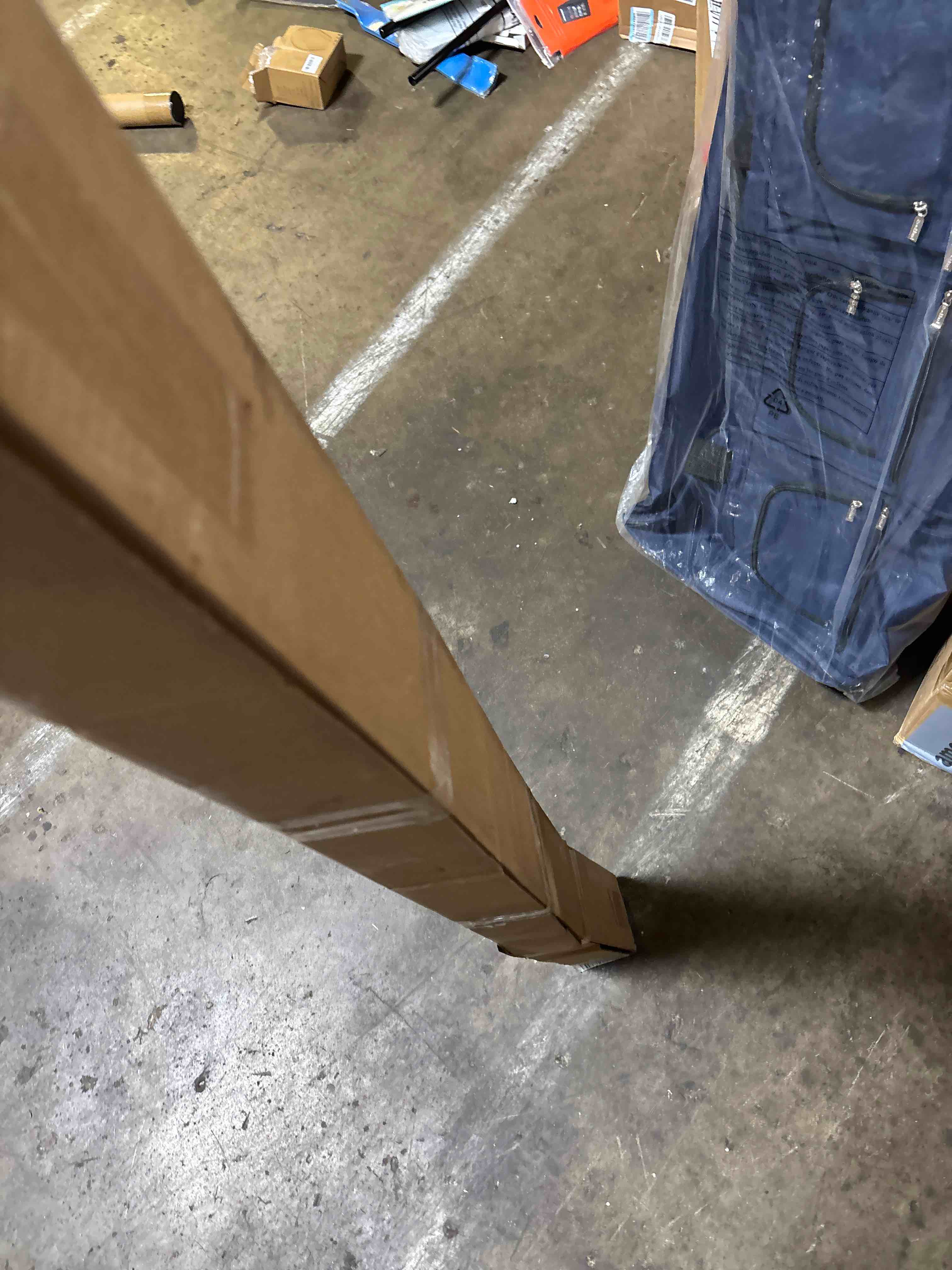 https://s3.amazonaws.com/lotting-images-prod/phillipi/BRN1950574_1747423327197.jpeg