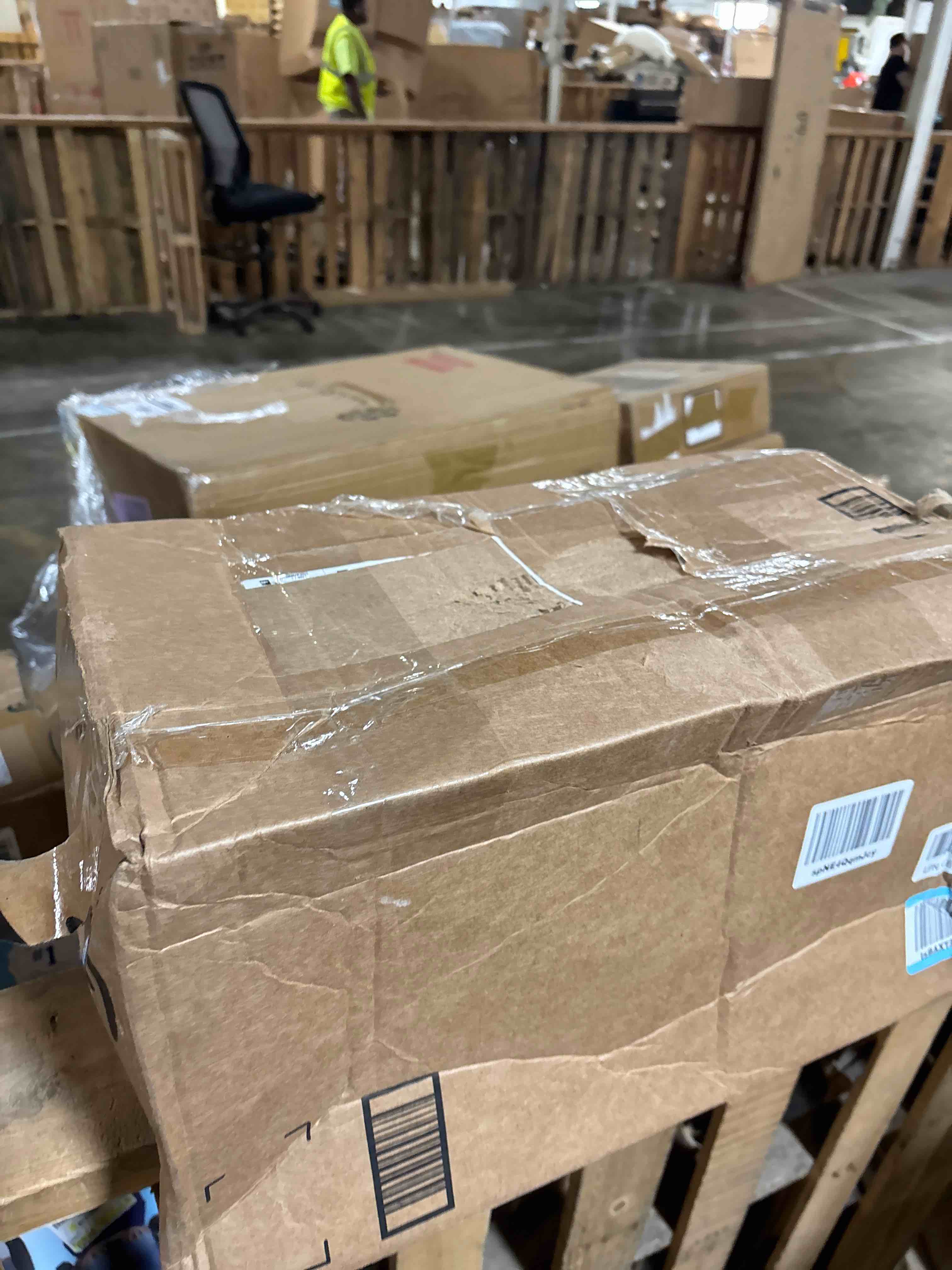 https://s3.amazonaws.com/lotting-images-prod/phillipi/BRN1950585_1747421870580.jpeg