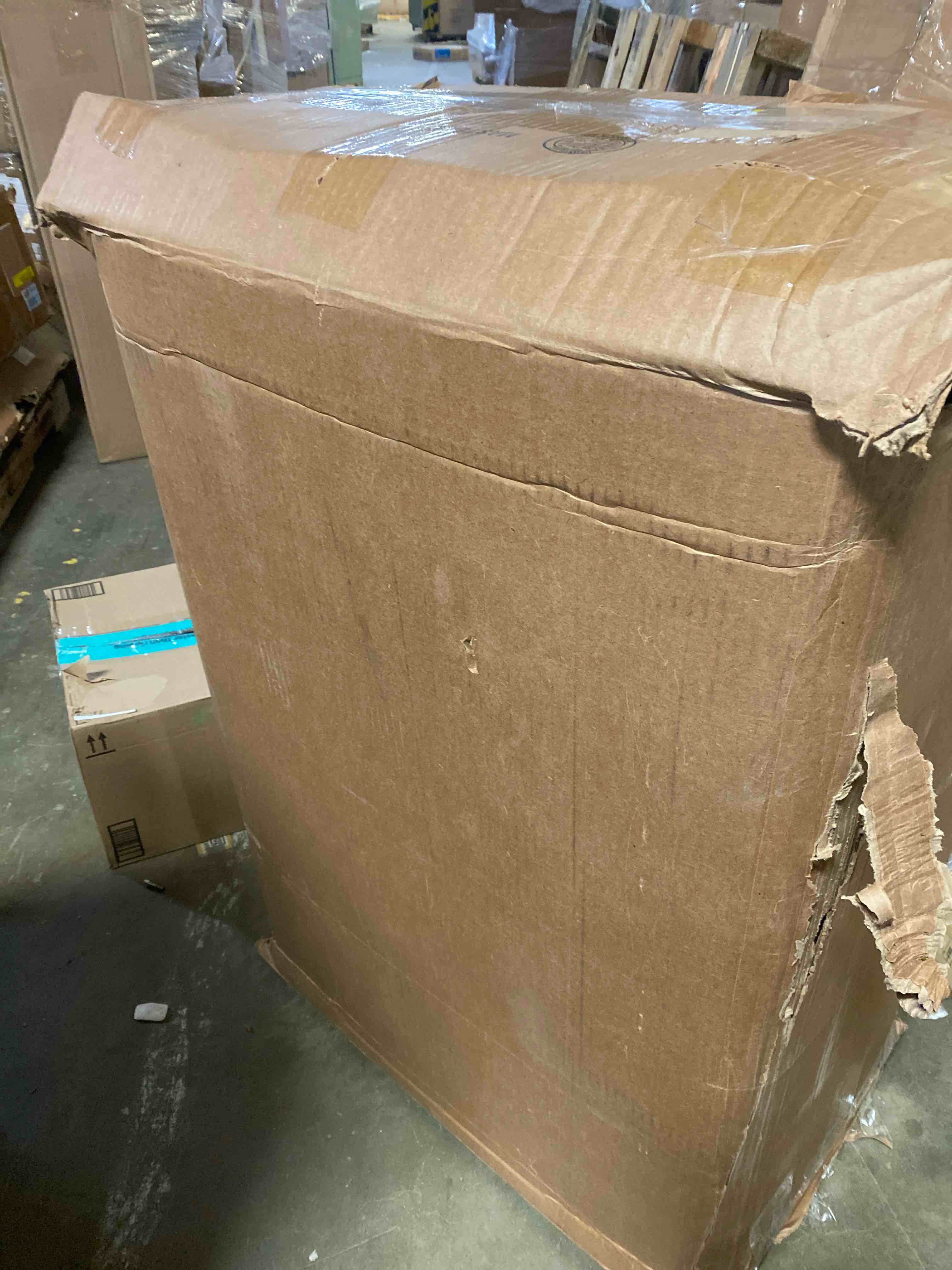https://s3.amazonaws.com/lotting-images-prod/phillipi/BRN1951789_1742584296168.jpeg