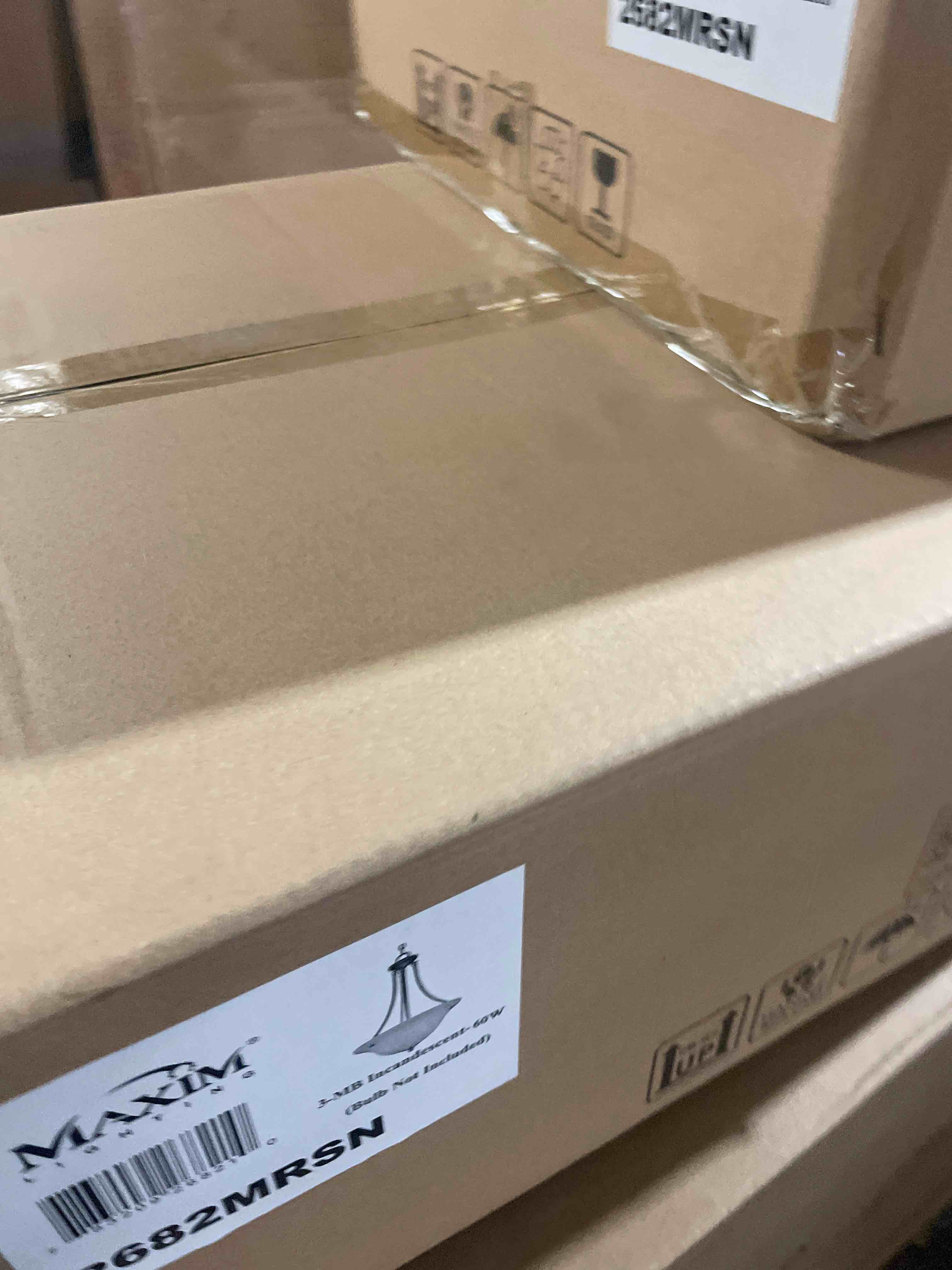 https://s3.amazonaws.com/lotting-images-prod/phillipi/BRN1952967_1743691940761.jpeg