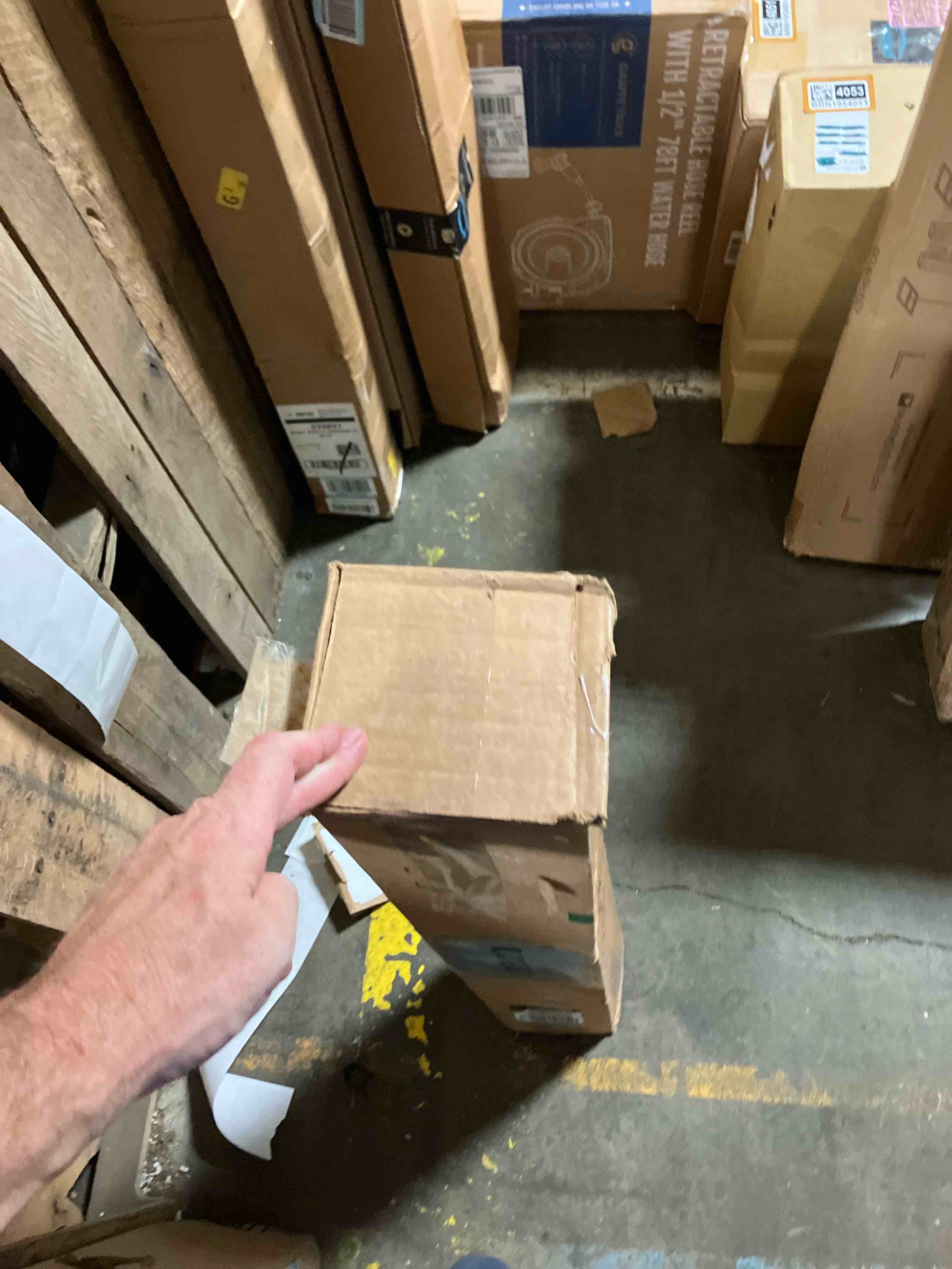 https://s3.amazonaws.com/lotting-images-prod/phillipi/BRN1954034_1755105615706.jpeg
