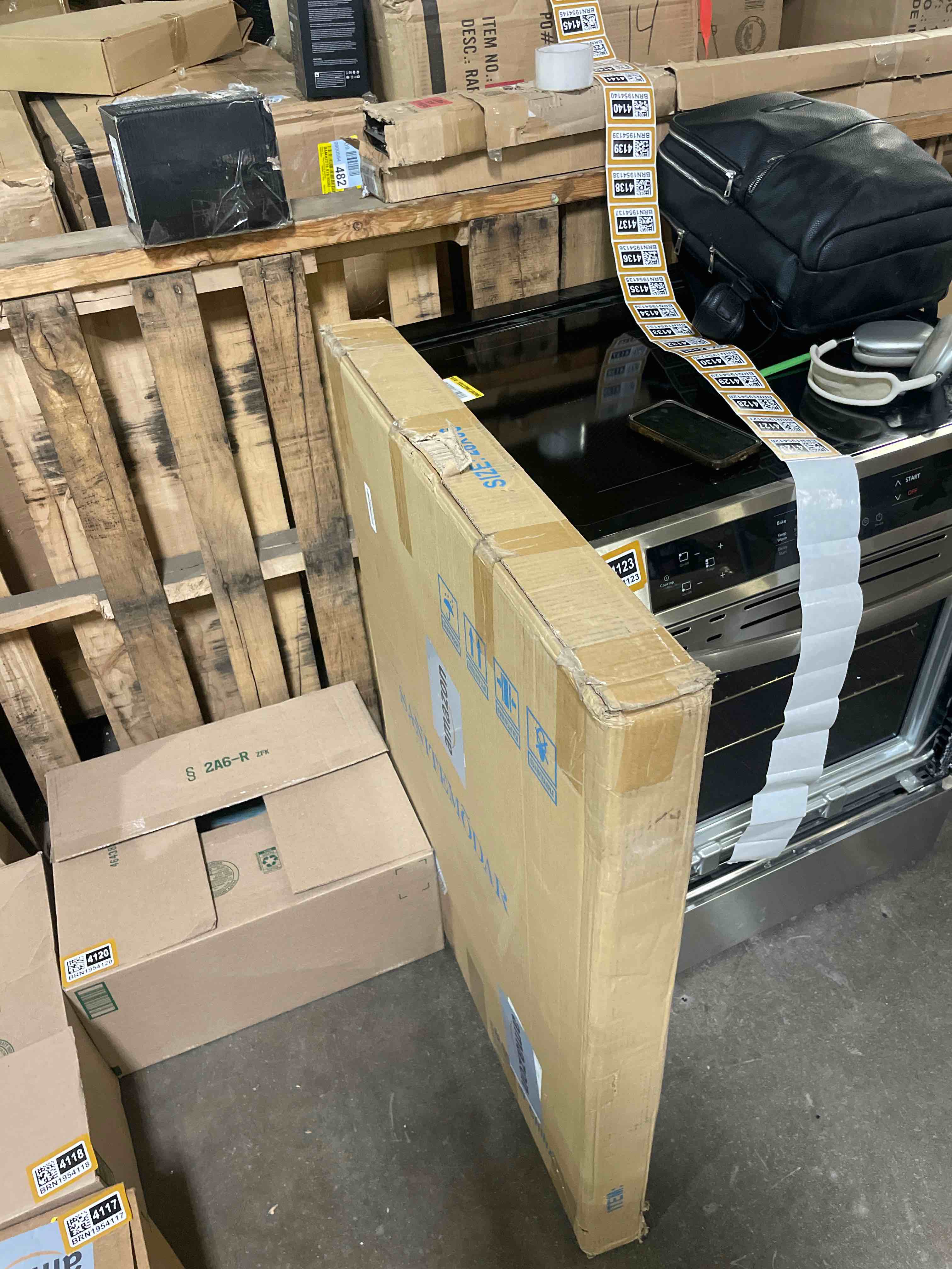 https://s3.amazonaws.com/lotting-images-prod/phillipi/BRN1954126_1755697831506.jpeg