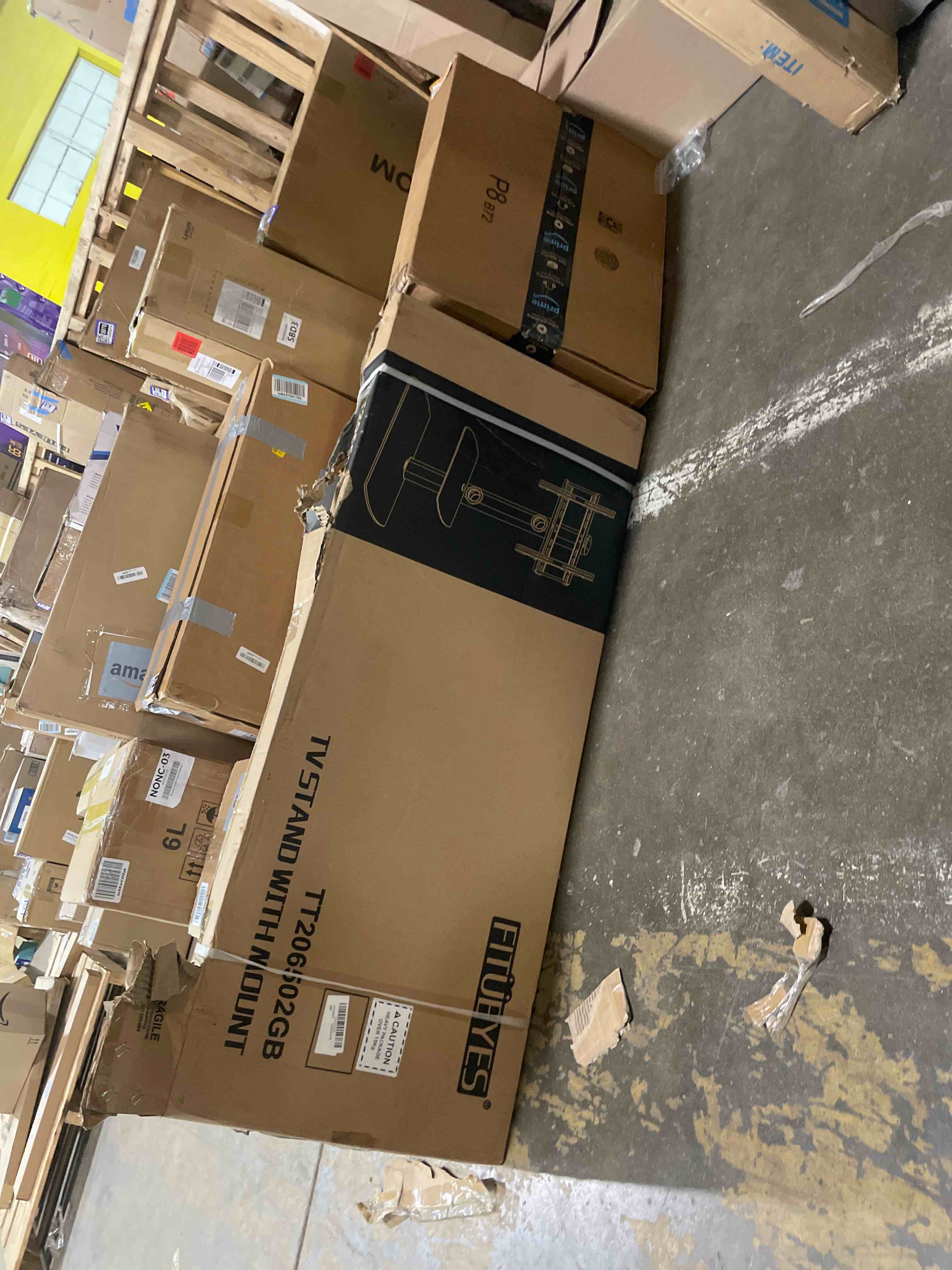 https://s3.amazonaws.com/lotting-images-prod/phillipi/BRN1954127_1755698087628.jpeg