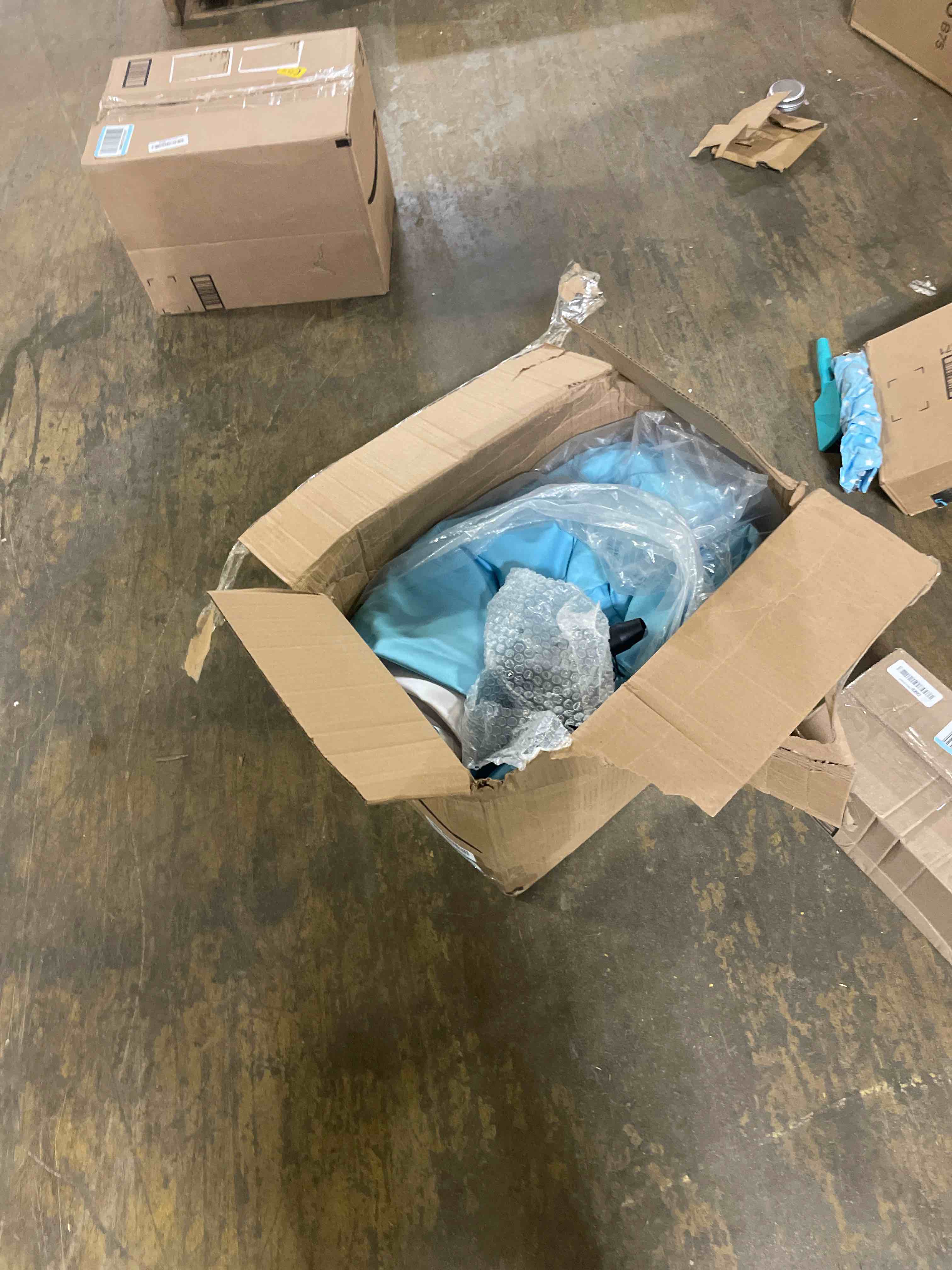 https://s3.amazonaws.com/lotting-images-prod/phillipi/BRN1954136_1755700603741.jpeg