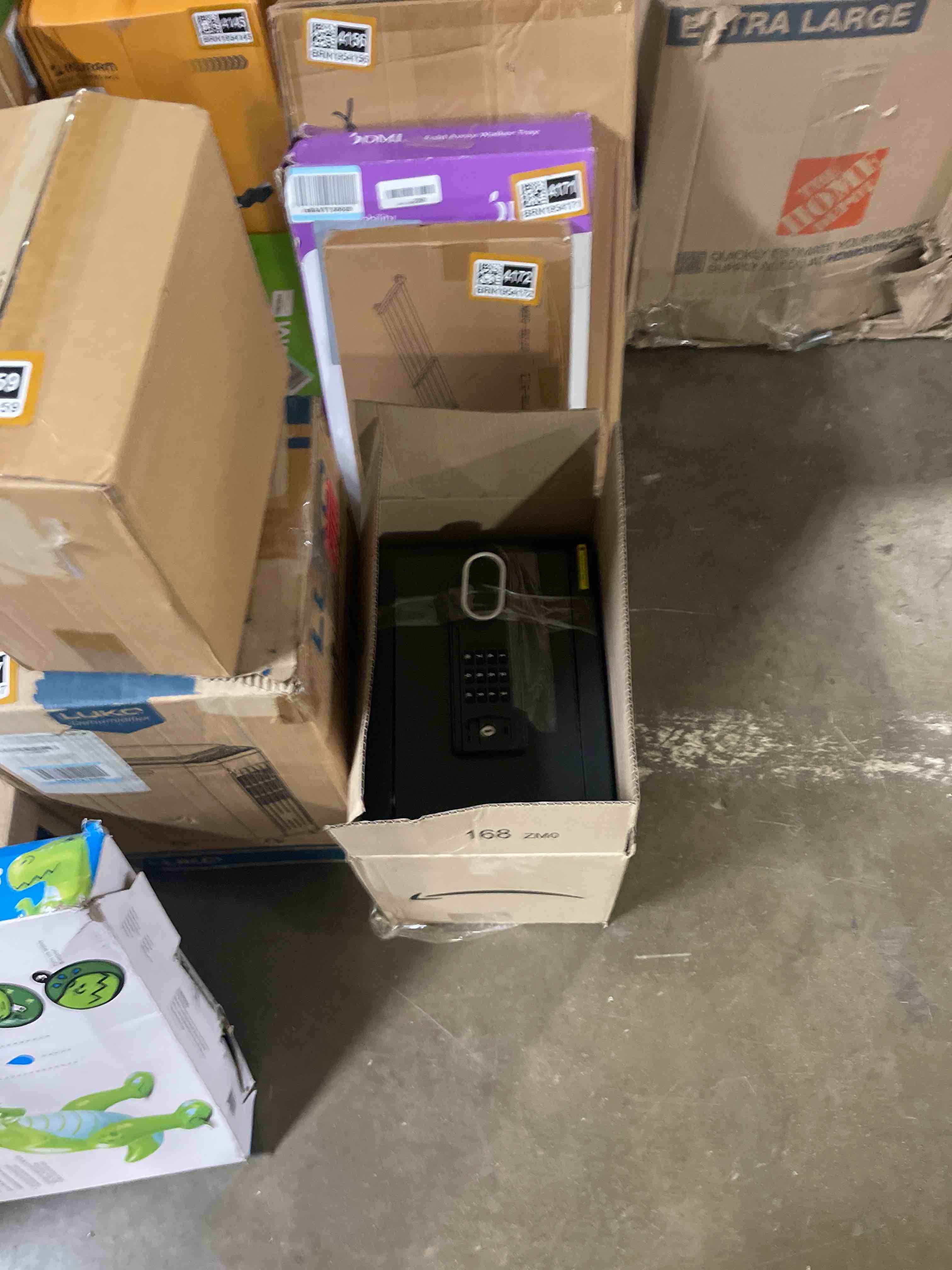 https://s3.amazonaws.com/lotting-images-prod/phillipi/BRN1954173_1755717214247.jpeg