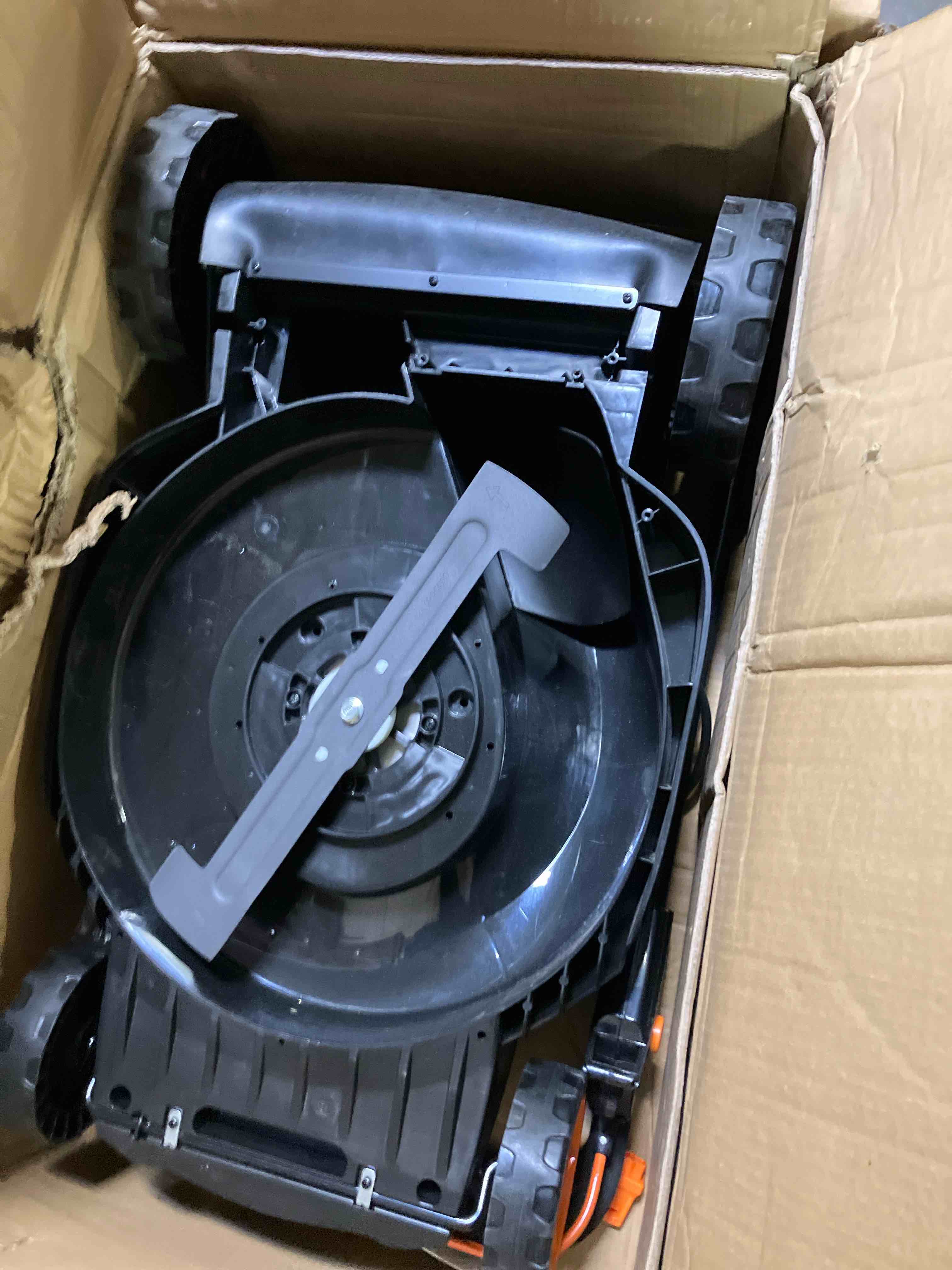 https://s3.amazonaws.com/lotting-images-prod/phillipi/BRN1954442_1755873758419.jpeg