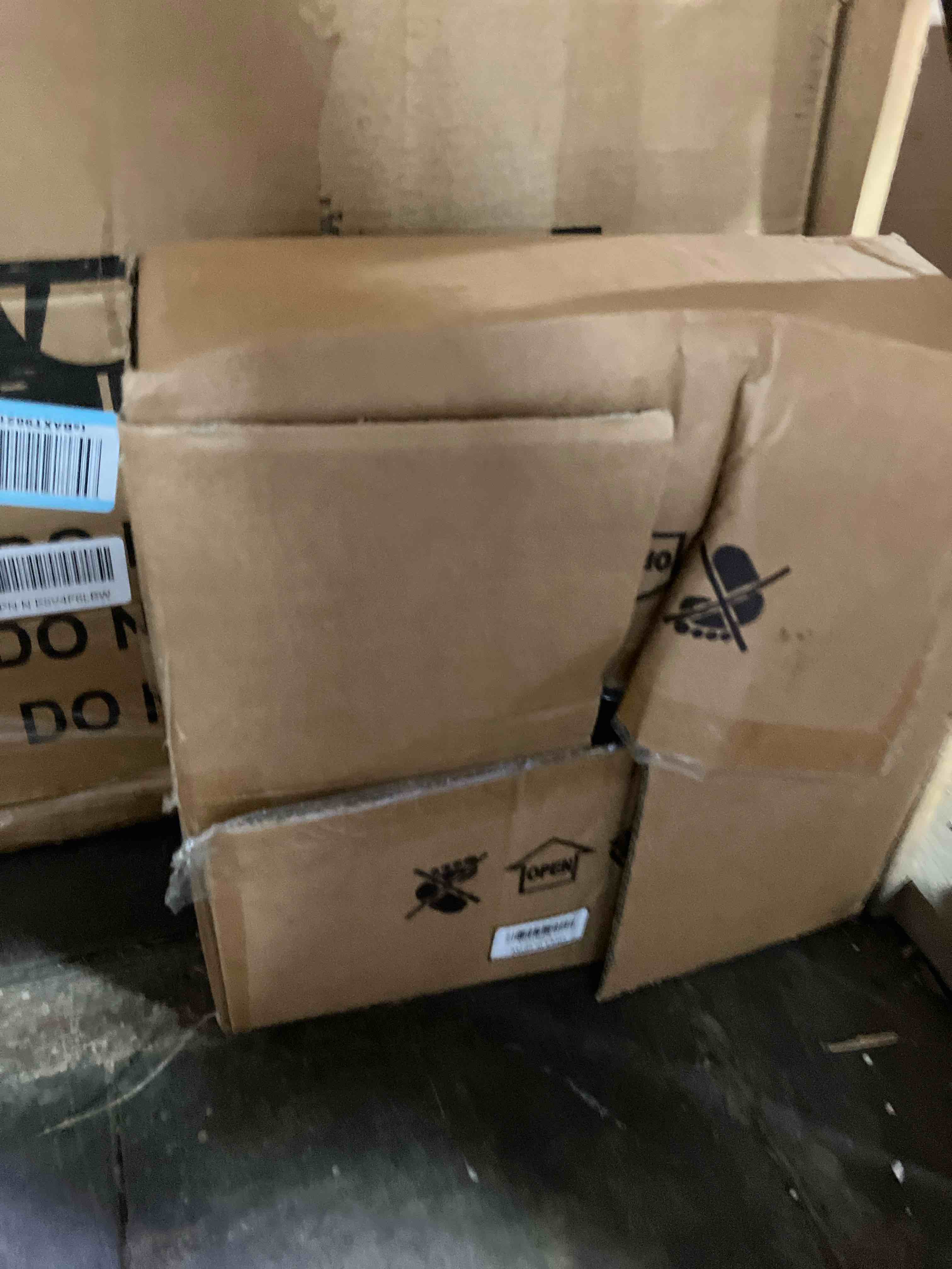 https://s3.amazonaws.com/lotting-images-prod/phillipi/BRN1954479_1755883132348.jpeg