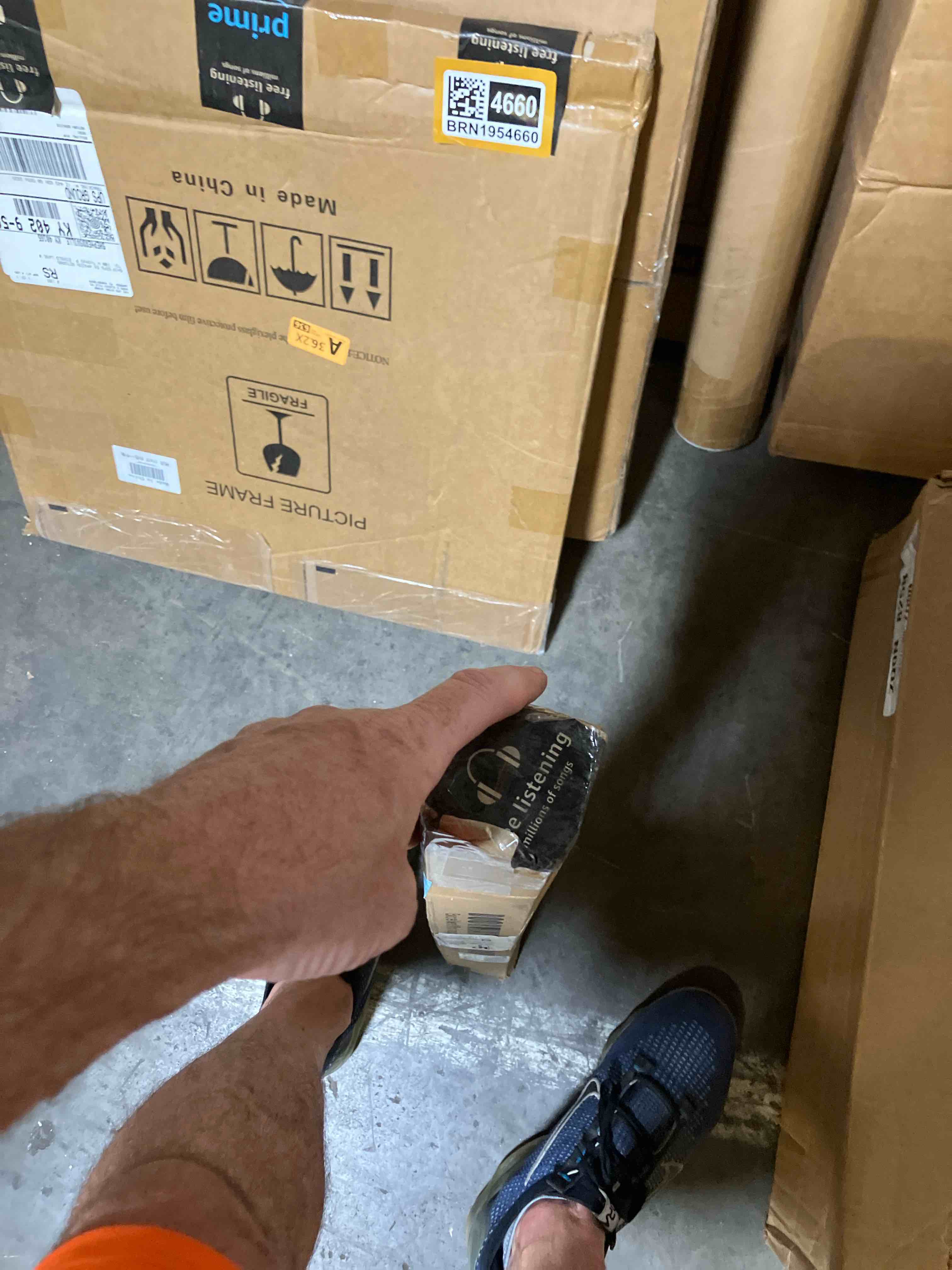 https://s3.amazonaws.com/lotting-images-prod/phillipi/BRN1954656_1755893983911.jpeg