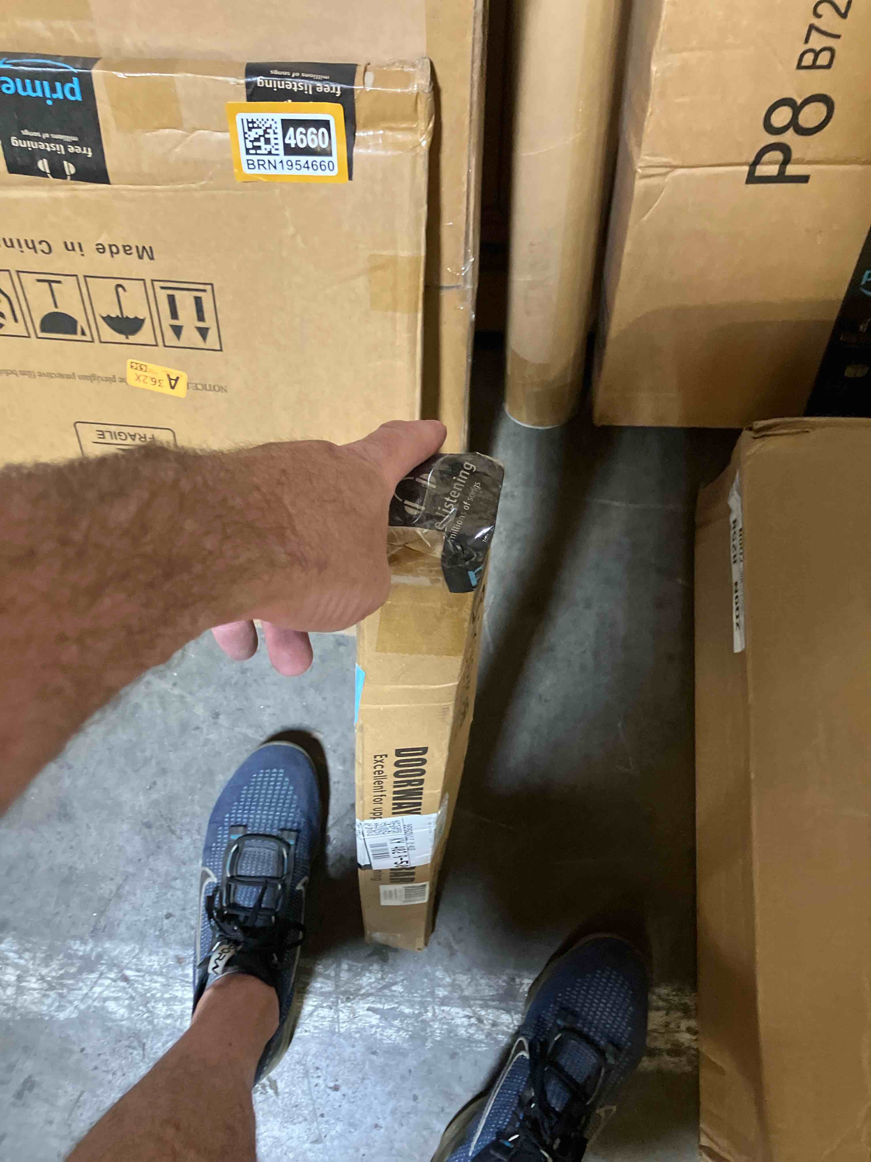 https://s3.amazonaws.com/lotting-images-prod/phillipi/BRN1954656_1755893984969.jpeg
