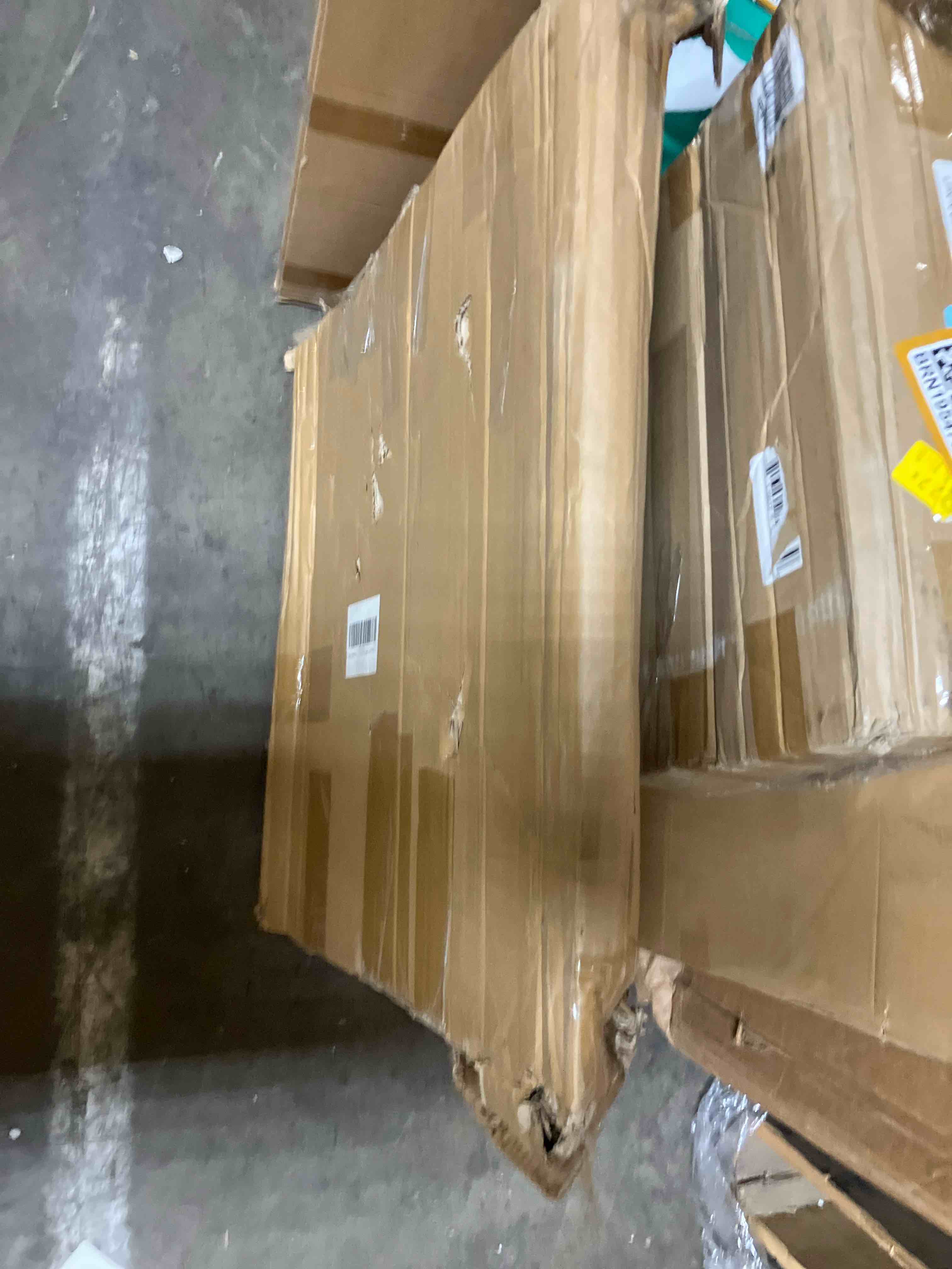 https://s3.amazonaws.com/lotting-images-prod/phillipi/BRN1954704_1755894567048.jpeg