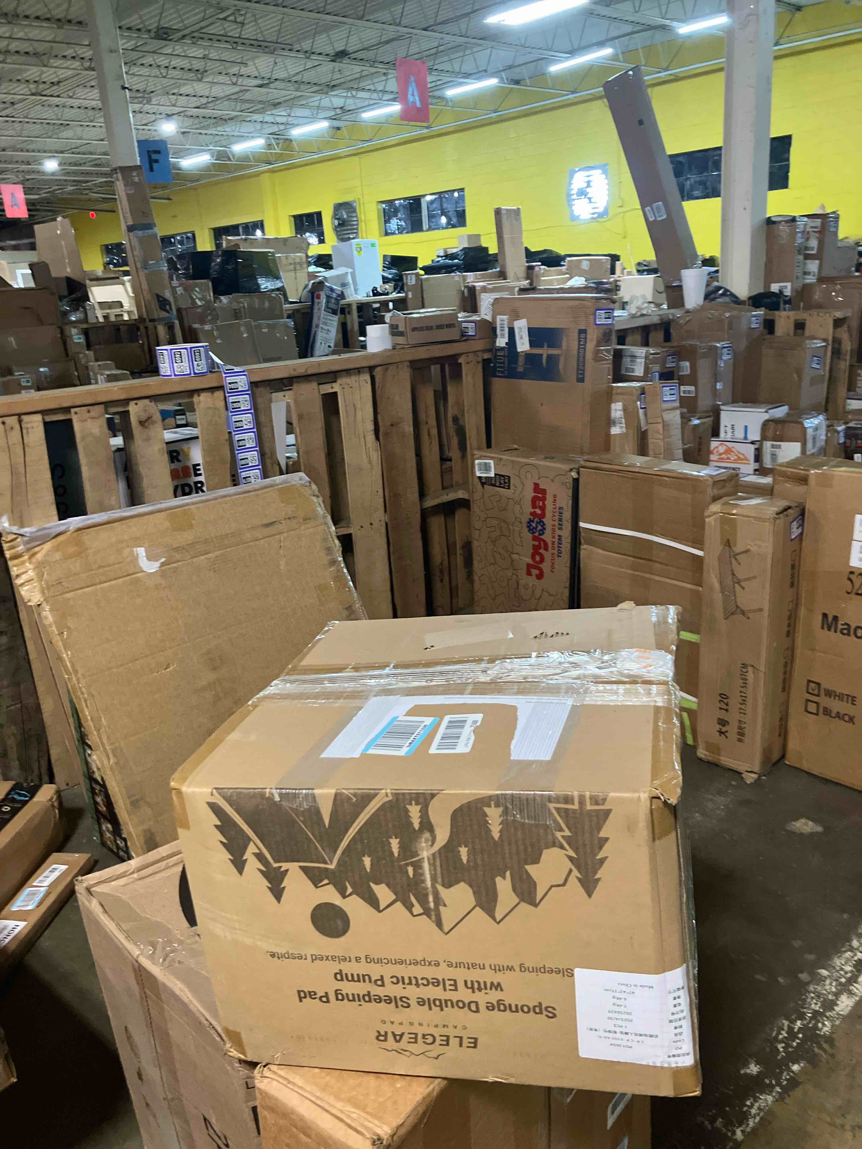 https://s3.amazonaws.com/lotting-images-prod/phillipi/BRN1954734_1756211054786.jpeg