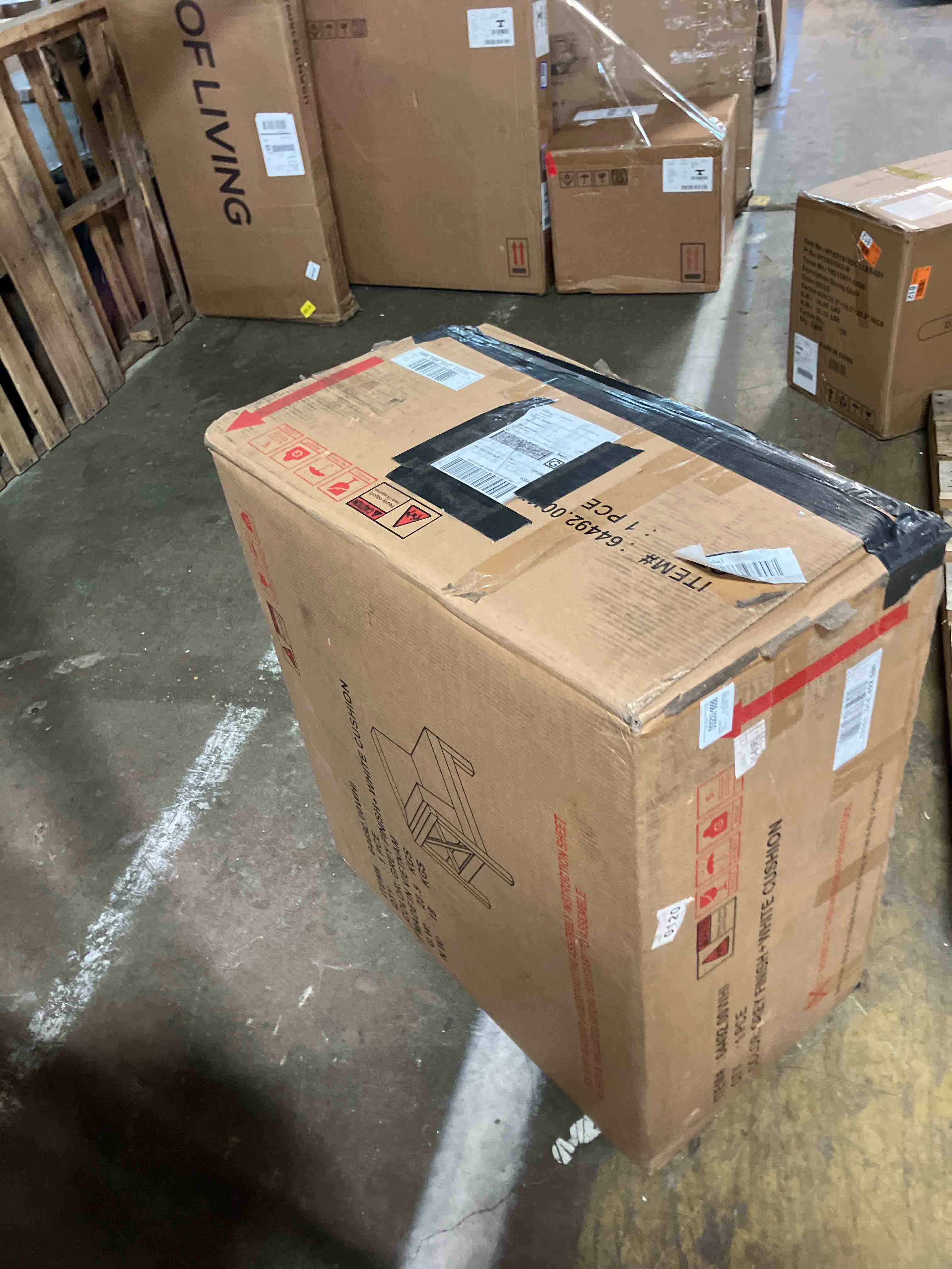 https://s3.amazonaws.com/lotting-images-prod/phillipi/BRN1954872_1756233931554.jpeg