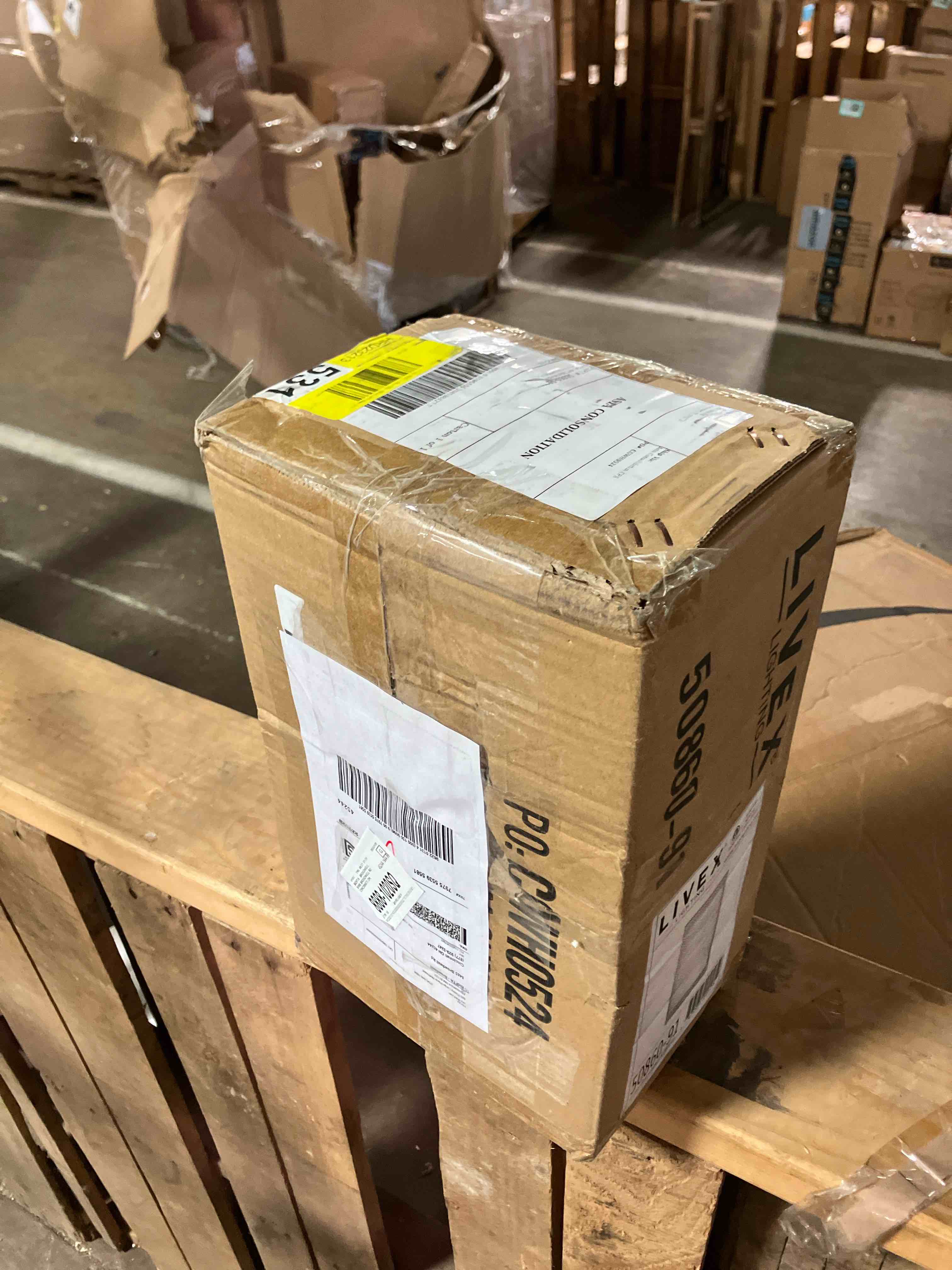 https://s3.amazonaws.com/lotting-images-prod/phillipi/BRN1954885_1756239933539.jpeg