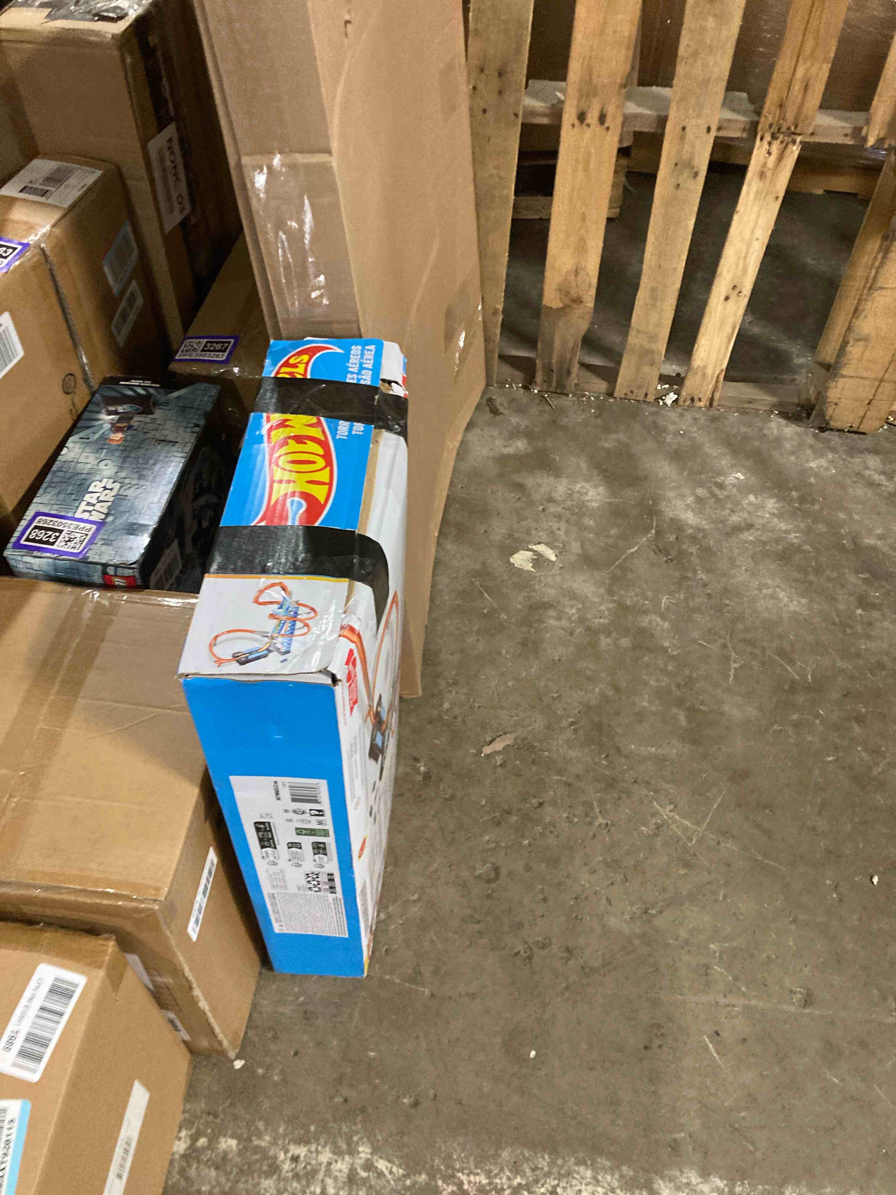 https://s3.amazonaws.com/lotting-images-prod/phillipi/BRN1954982_1756236645207.jpeg