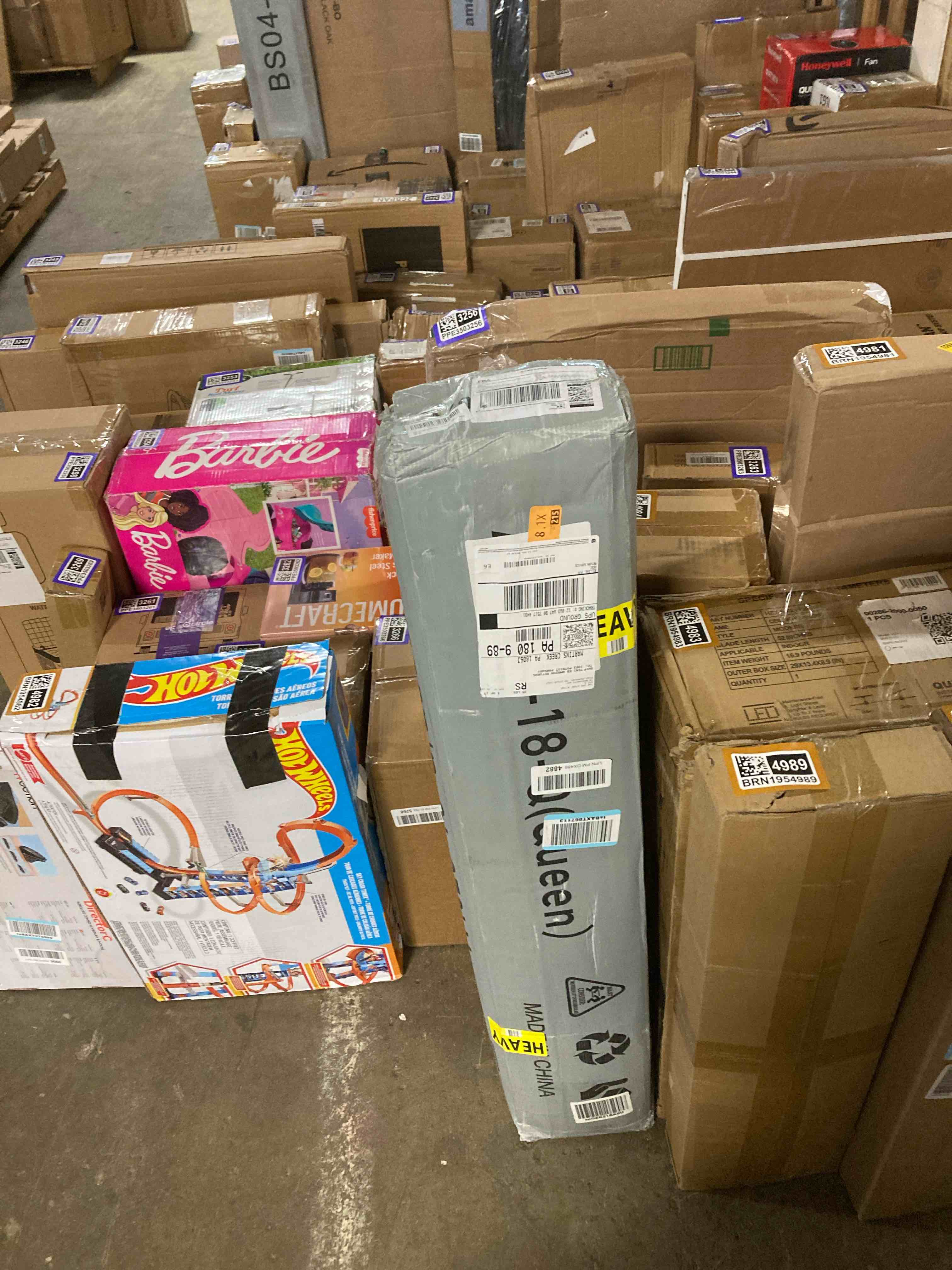 https://s3.amazonaws.com/lotting-images-prod/phillipi/BRN1954991_1756237510535.jpeg