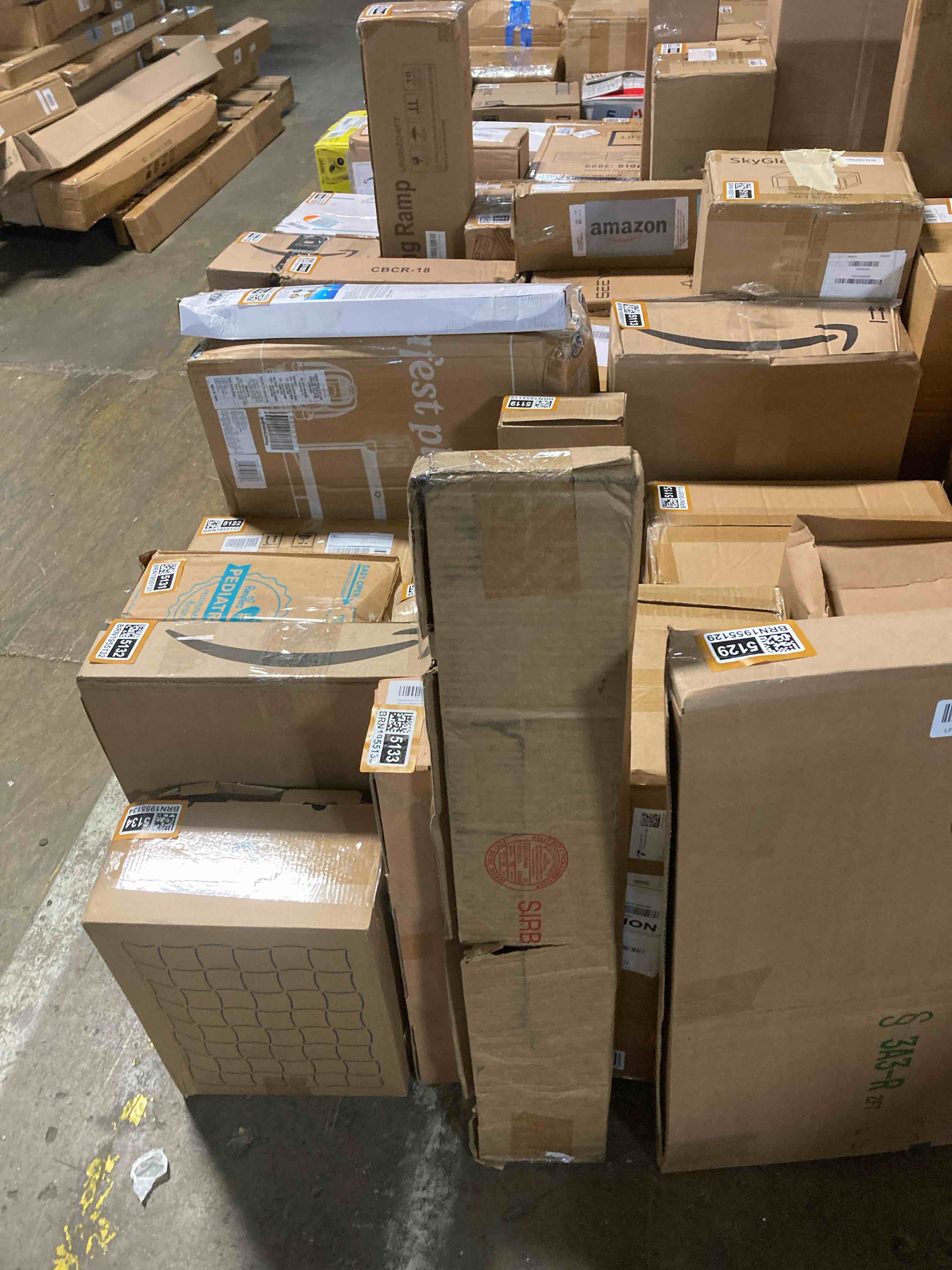 https://s3.amazonaws.com/lotting-images-prod/phillipi/BRN1955137_1756306285067.jpeg