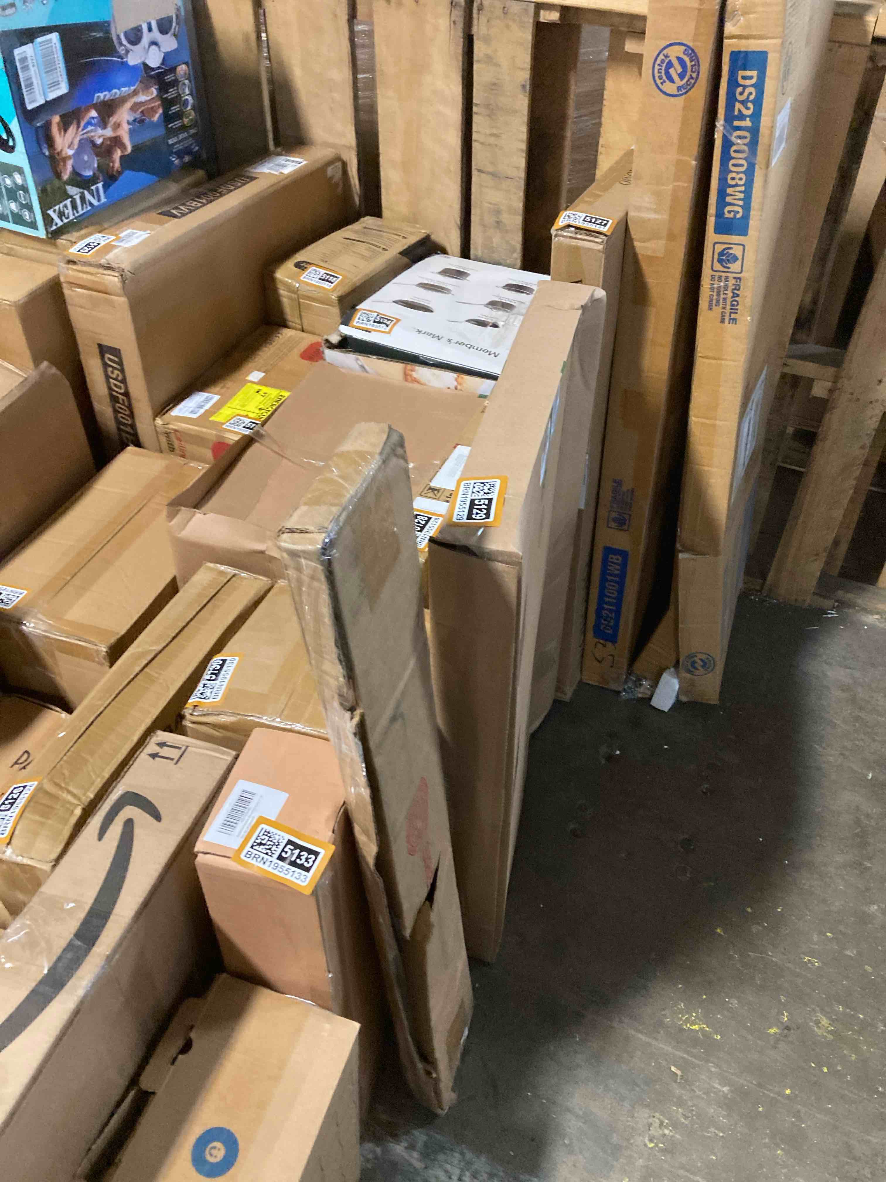 https://s3.amazonaws.com/lotting-images-prod/phillipi/BRN1955137_1756306287923.jpeg