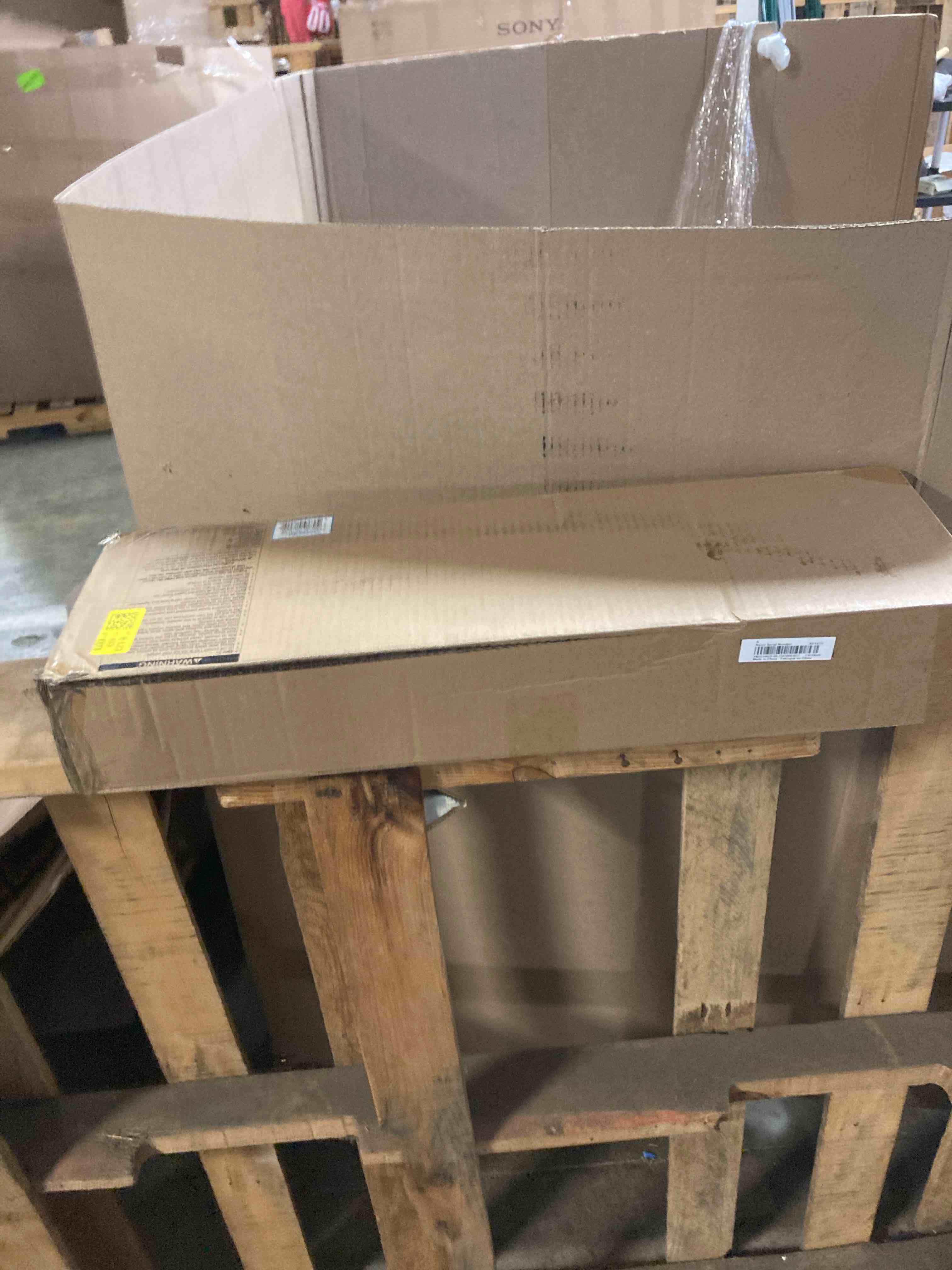 https://s3.amazonaws.com/lotting-images-prod/phillipi/BRN1955153_1756307914715.jpeg