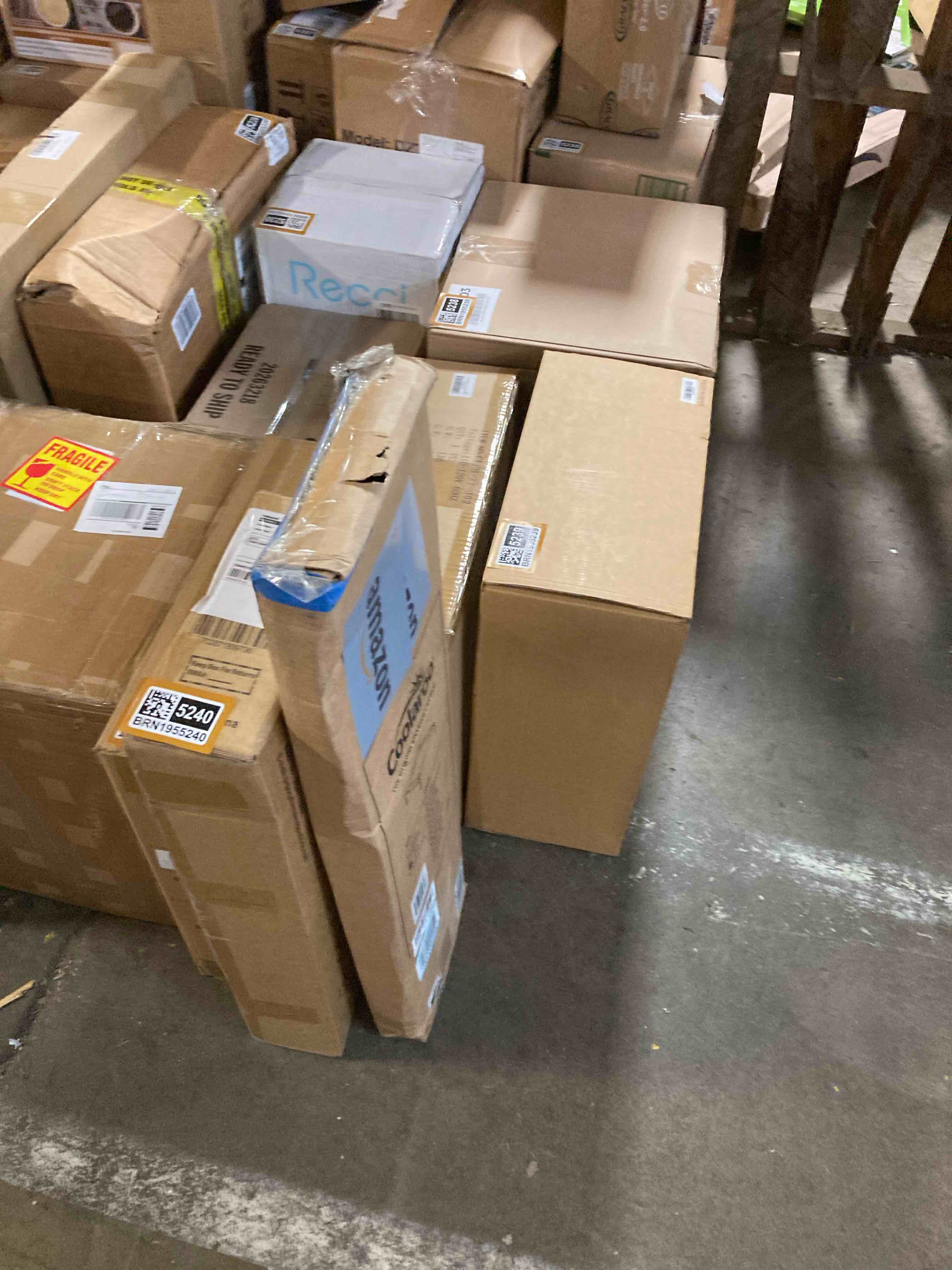 https://s3.amazonaws.com/lotting-images-prod/phillipi/BRN1955241_1756316150923.jpeg