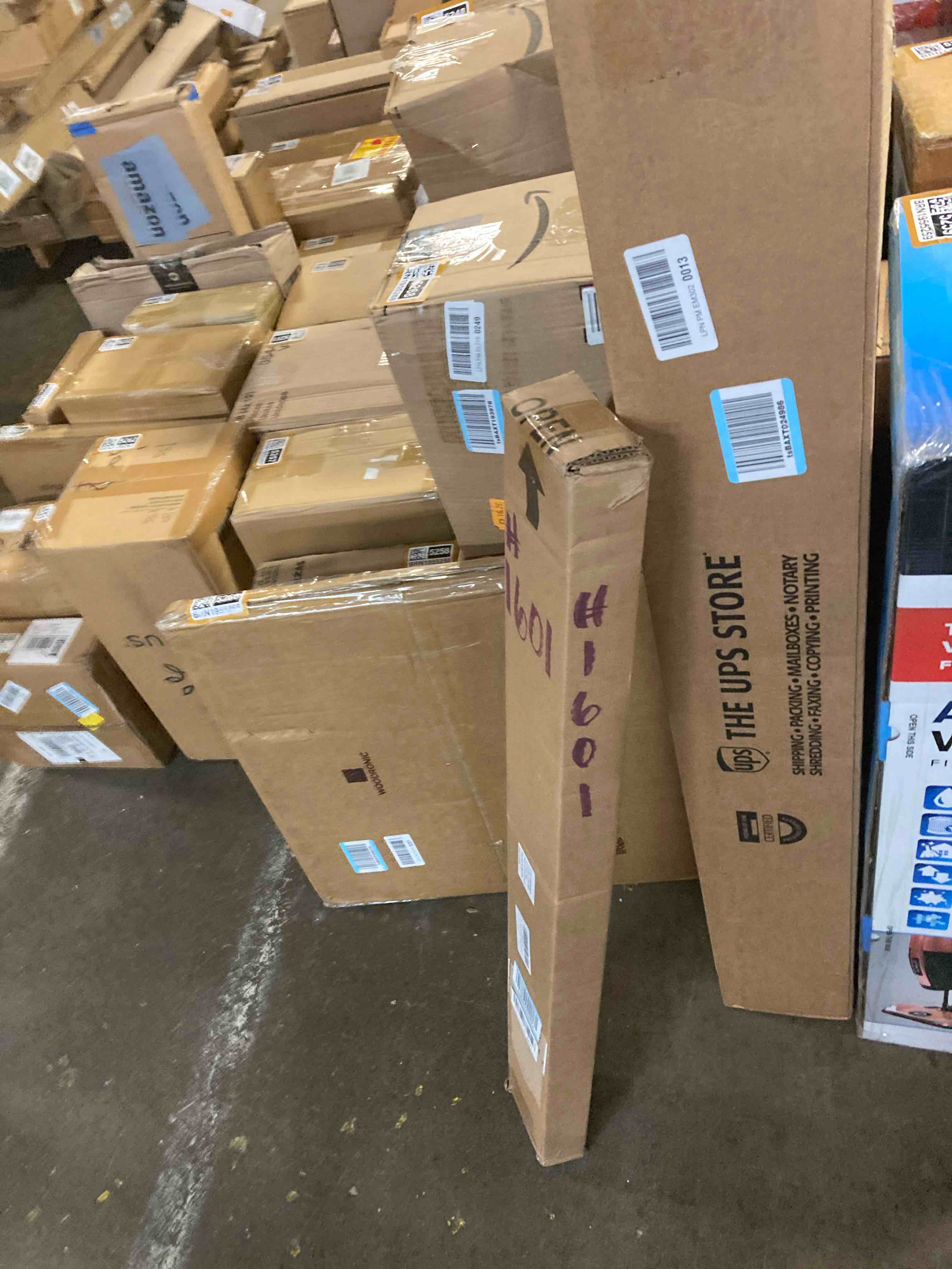 https://s3.amazonaws.com/lotting-images-prod/phillipi/BRN1955269_1756319914117.jpeg
