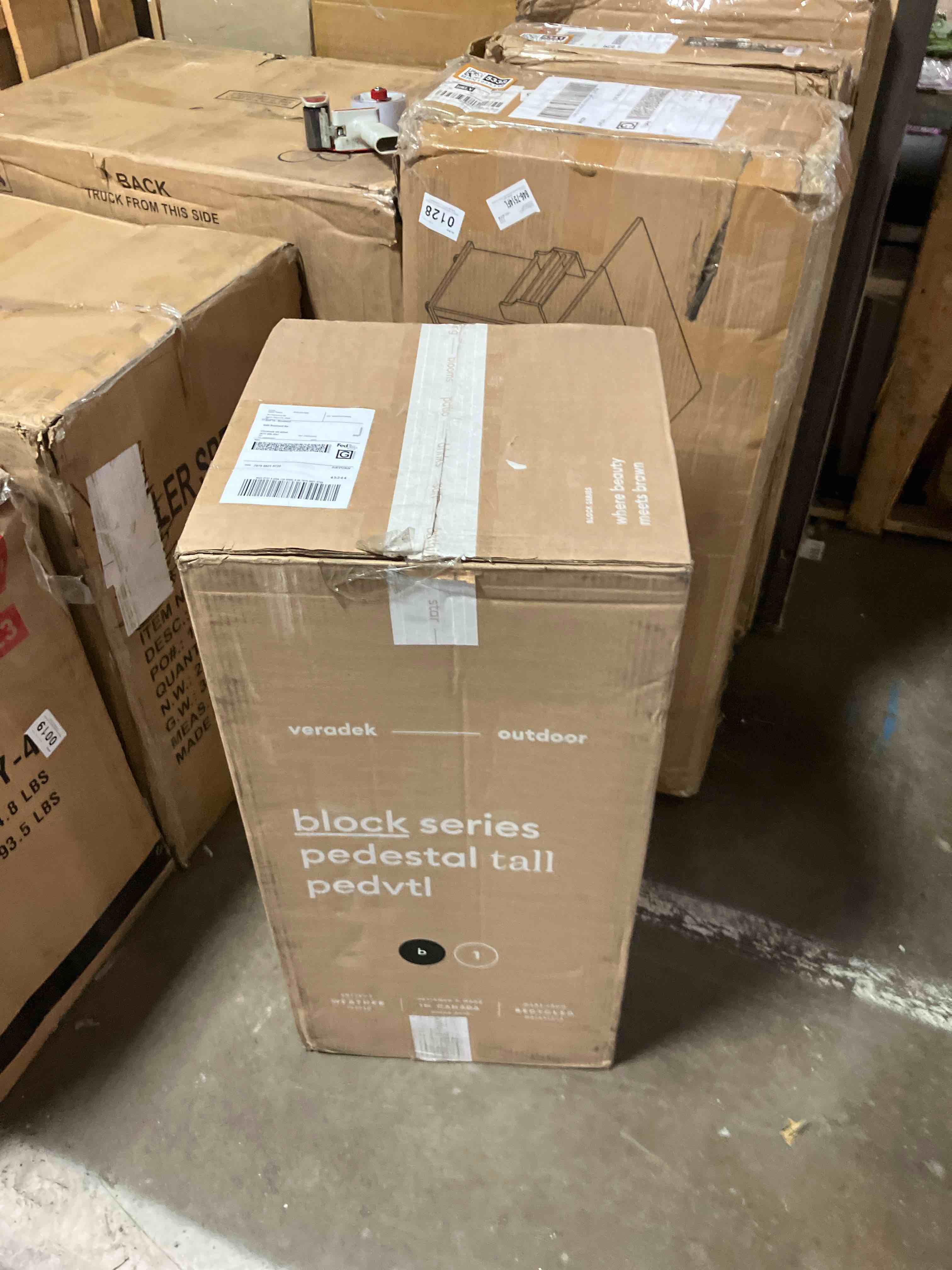 https://s3.amazonaws.com/lotting-images-prod/phillipi/BRN1955337_1756311806058.jpeg