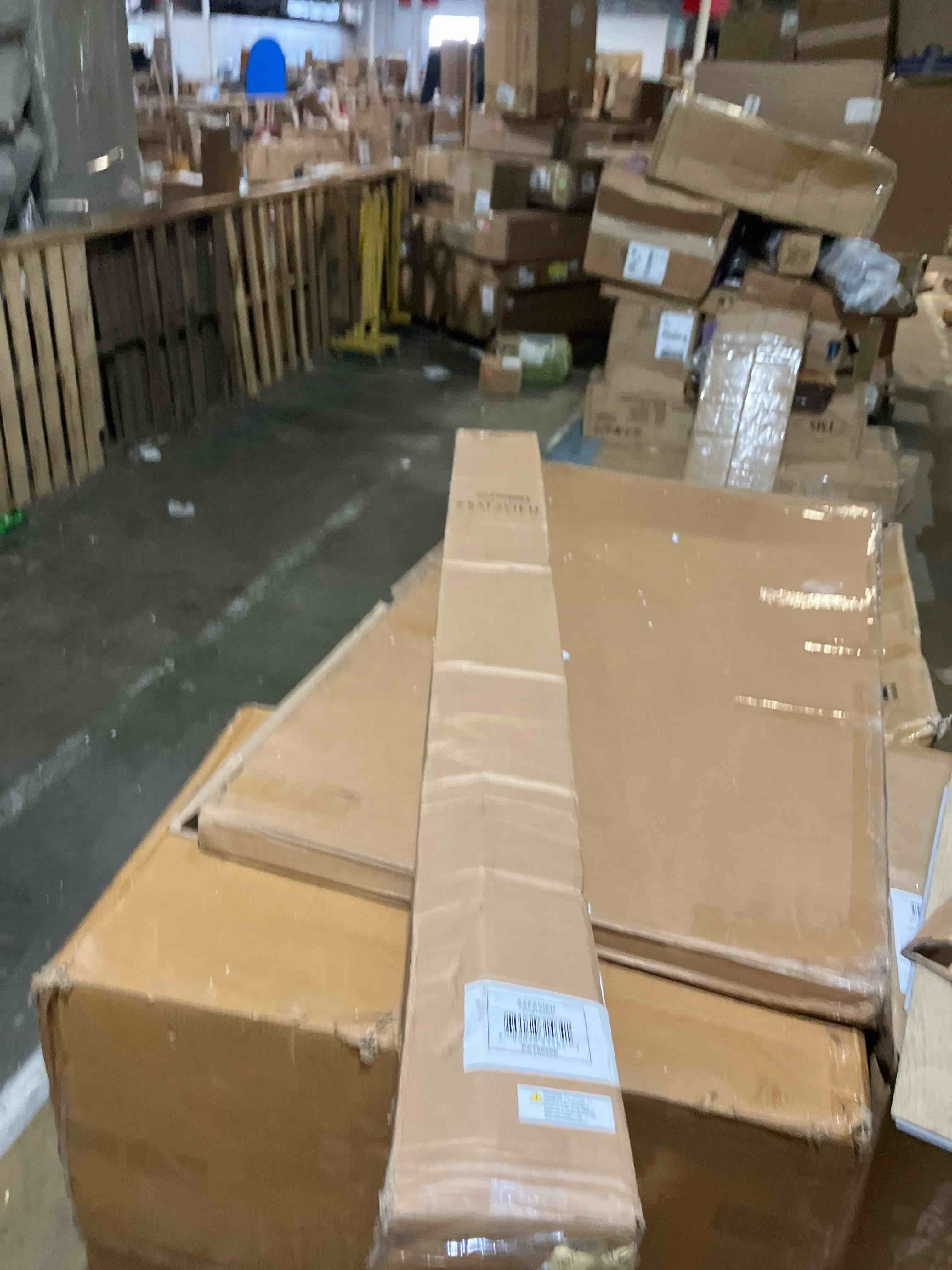 https://s3.amazonaws.com/lotting-images-prod/phillipi/BRN1955378_1756324189515.jpeg