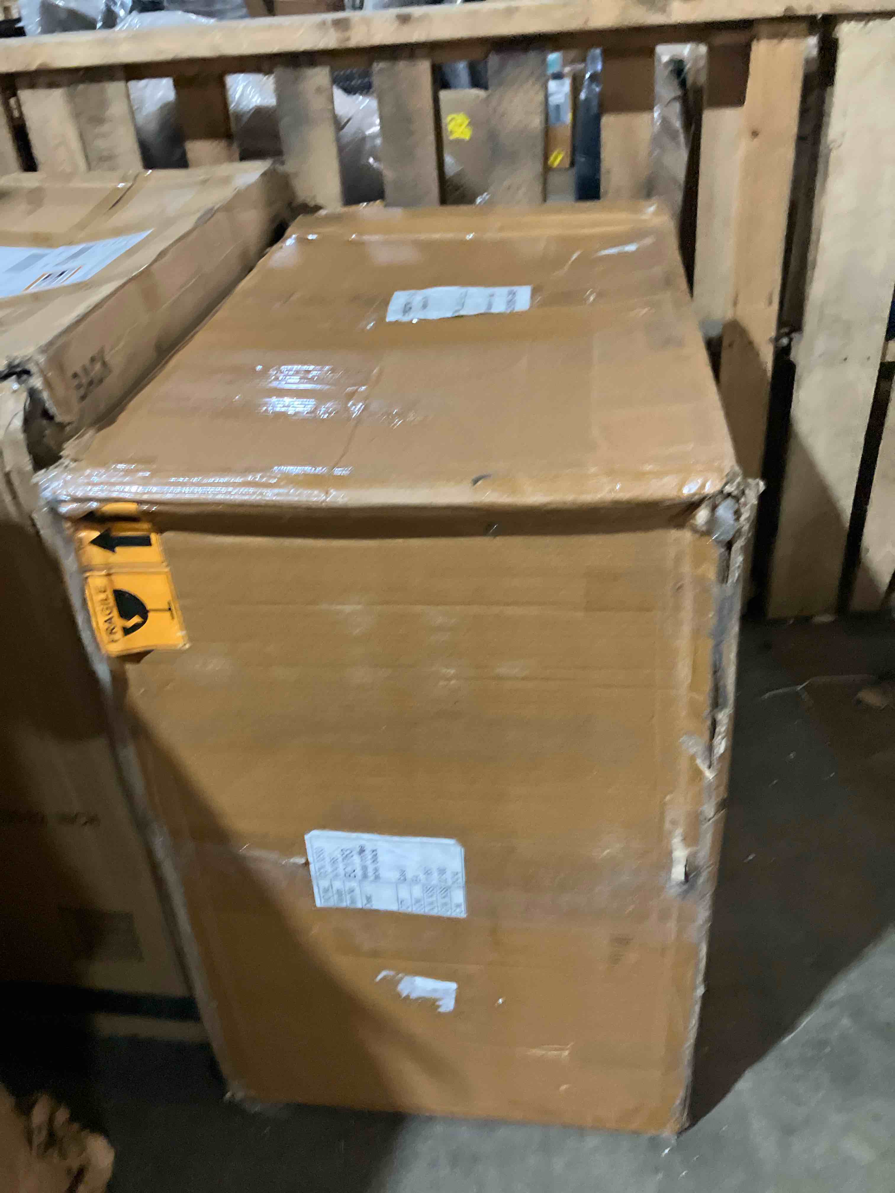 https://s3.amazonaws.com/lotting-images-prod/phillipi/BRN1955382_1756327238185.jpeg