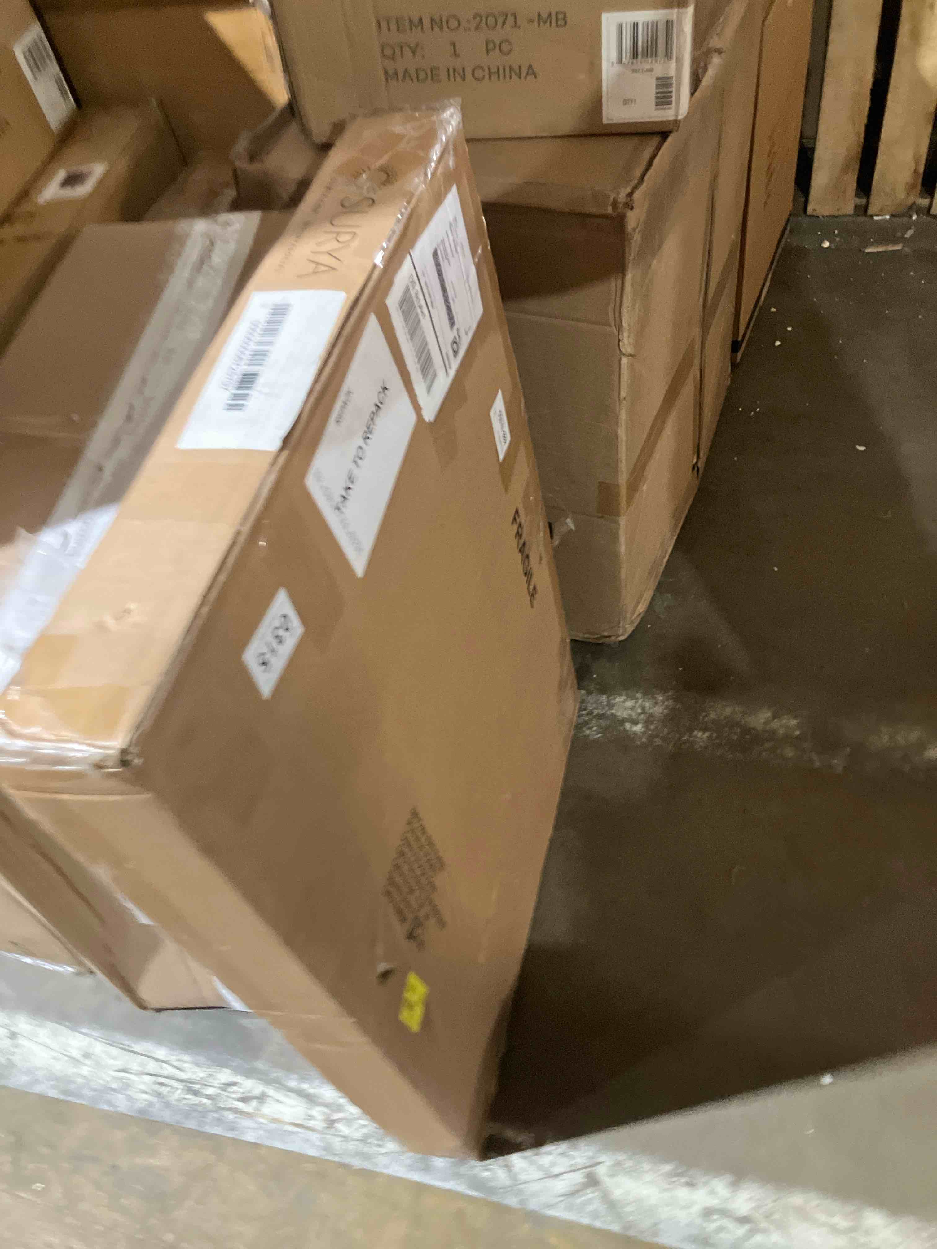 https://s3.amazonaws.com/lotting-images-prod/phillipi/BRN1955396_1756393202356.jpeg