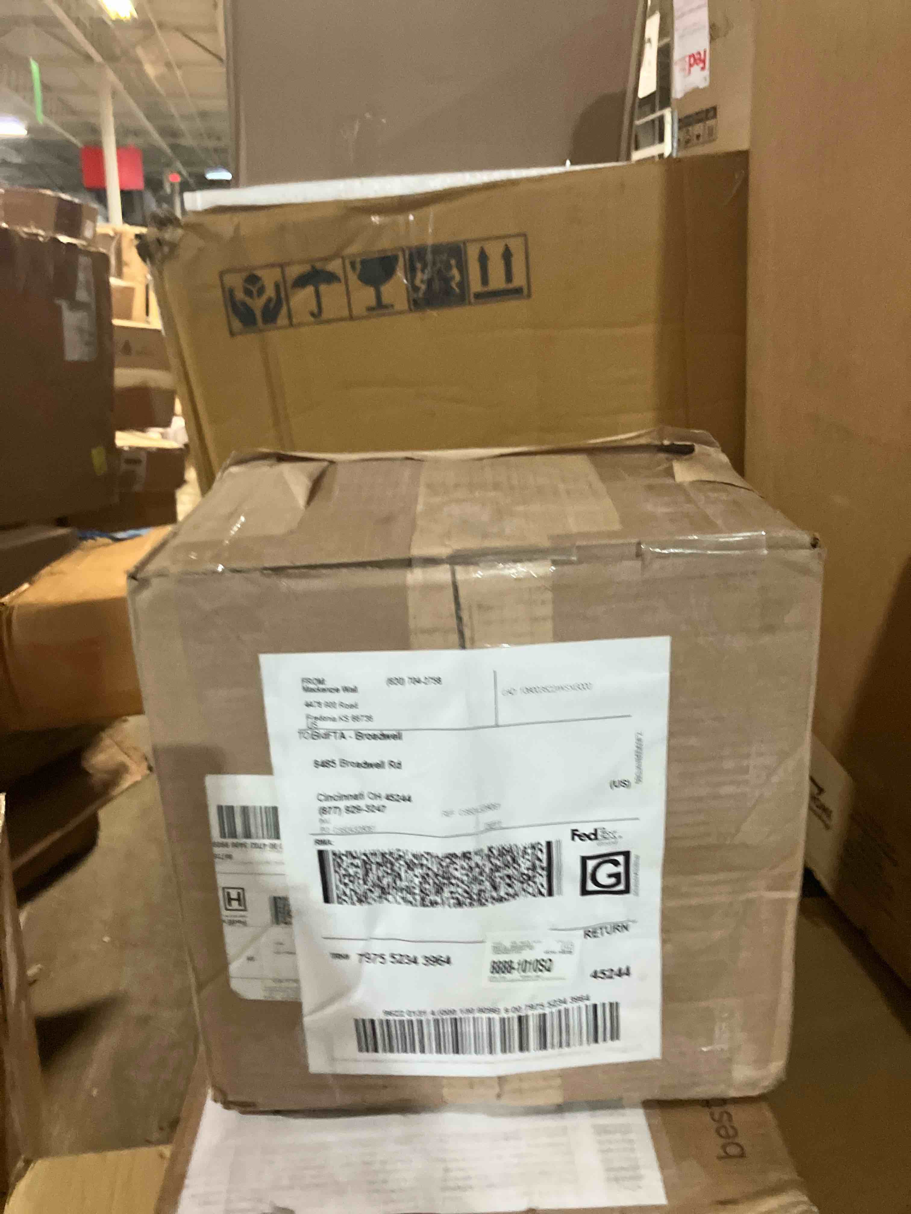 https://s3.amazonaws.com/lotting-images-prod/phillipi/BRN1955421_1756396139269.jpeg