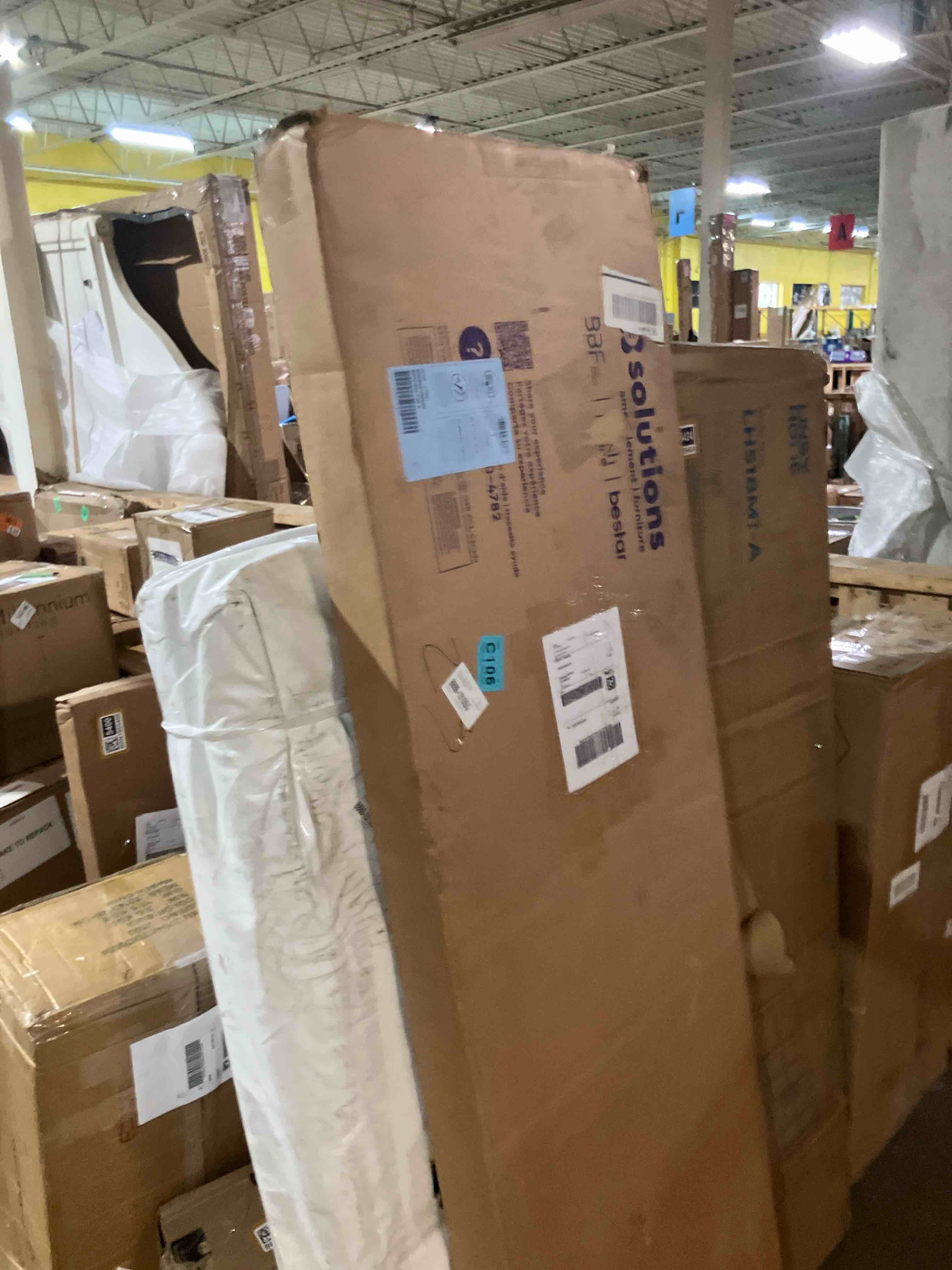 https://s3.amazonaws.com/lotting-images-prod/phillipi/BRN1955422_1756396073046.jpeg